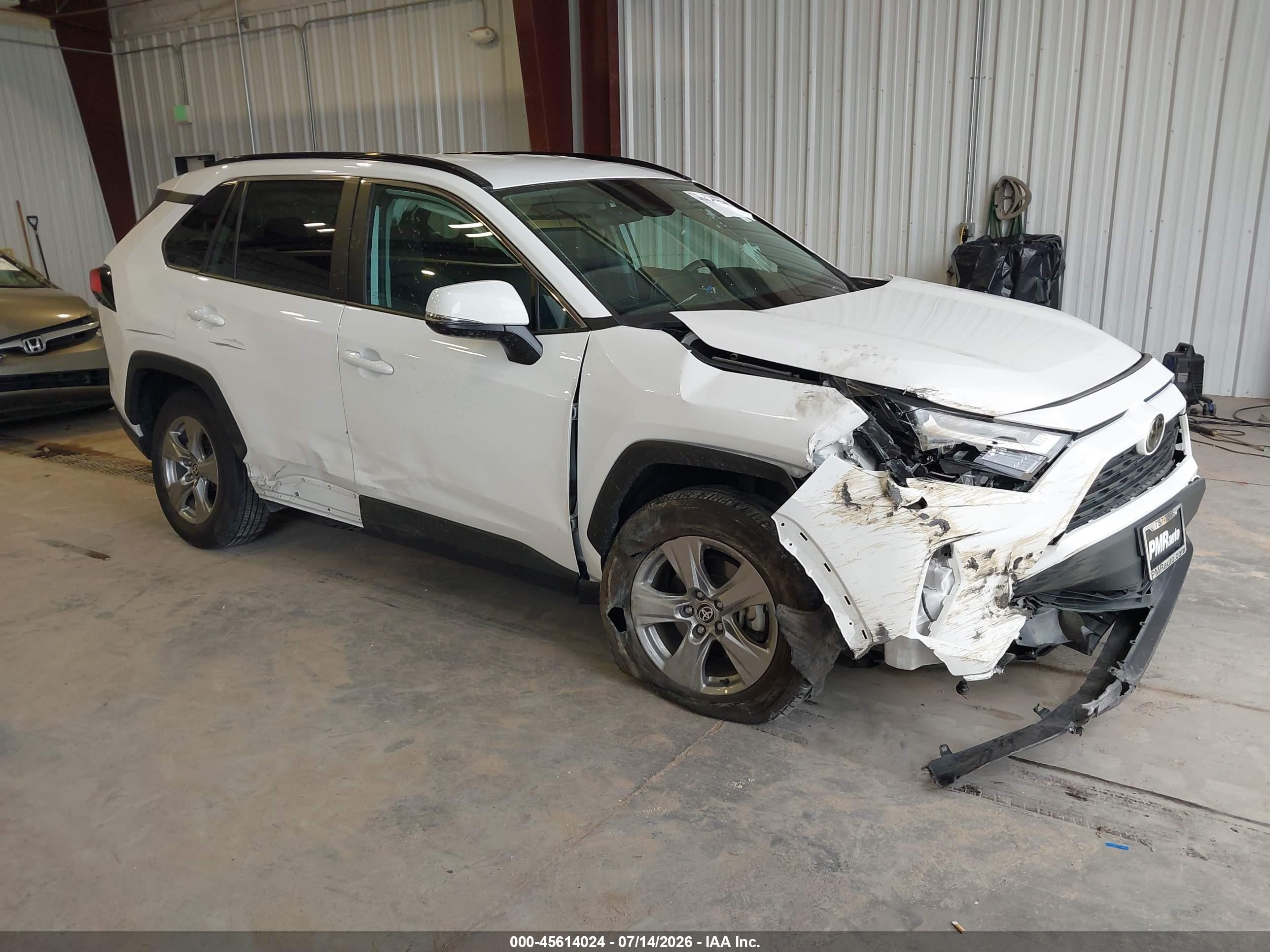 2024 Toyota RAV4 VIN 2T3P1RFVXRC469416 — IAAI salvage auction photo