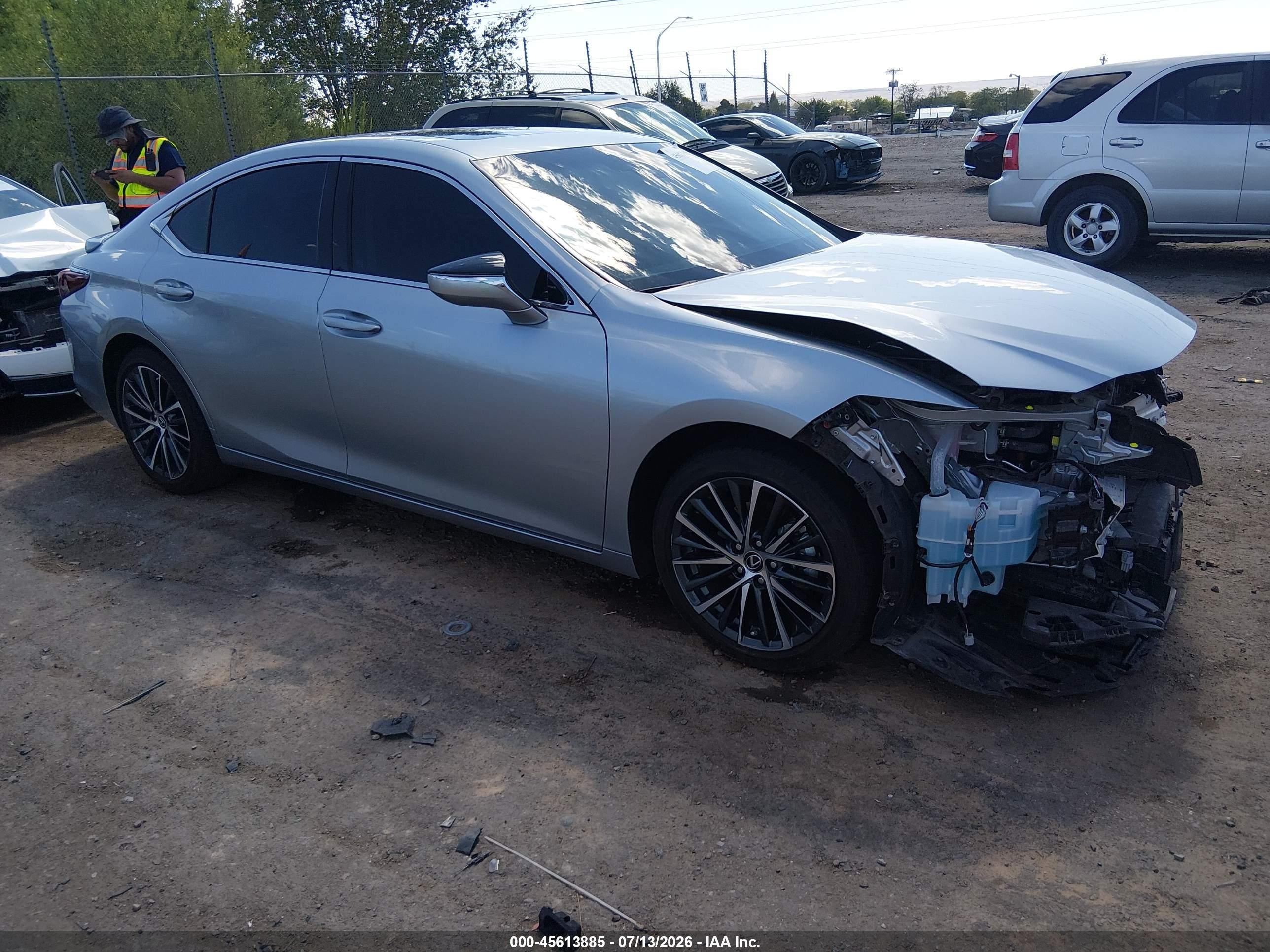 2023 Lexus ES 300h VIN 58ADA1C13PU031078 — IAAI salvage auction photo