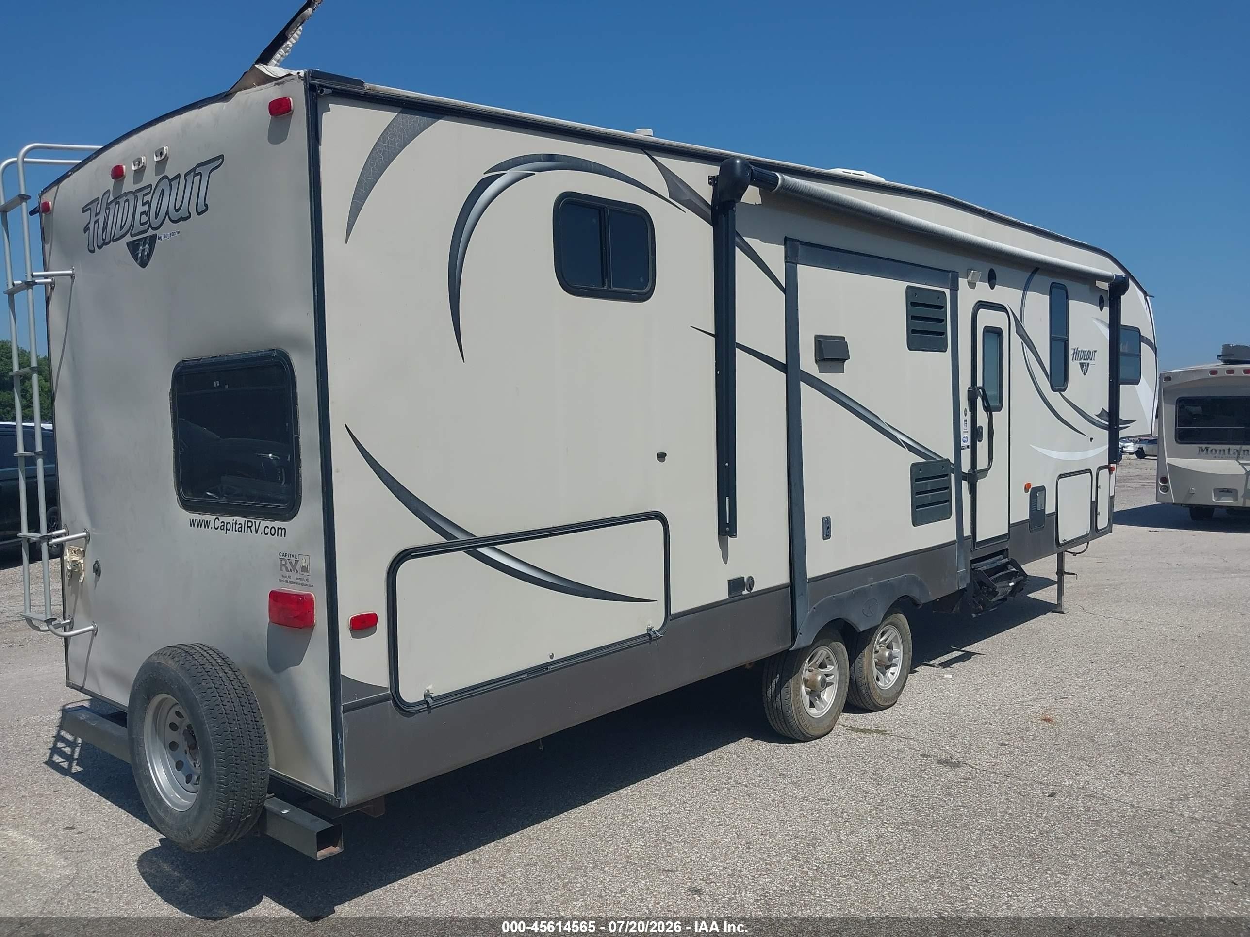 2015 Keystone 298bhds VIN 4YDF29828F7202113 IAAI salvage auction — Hail, Salvage (Missouri), sold $4,000 on 2026-10-03 (photo 4)