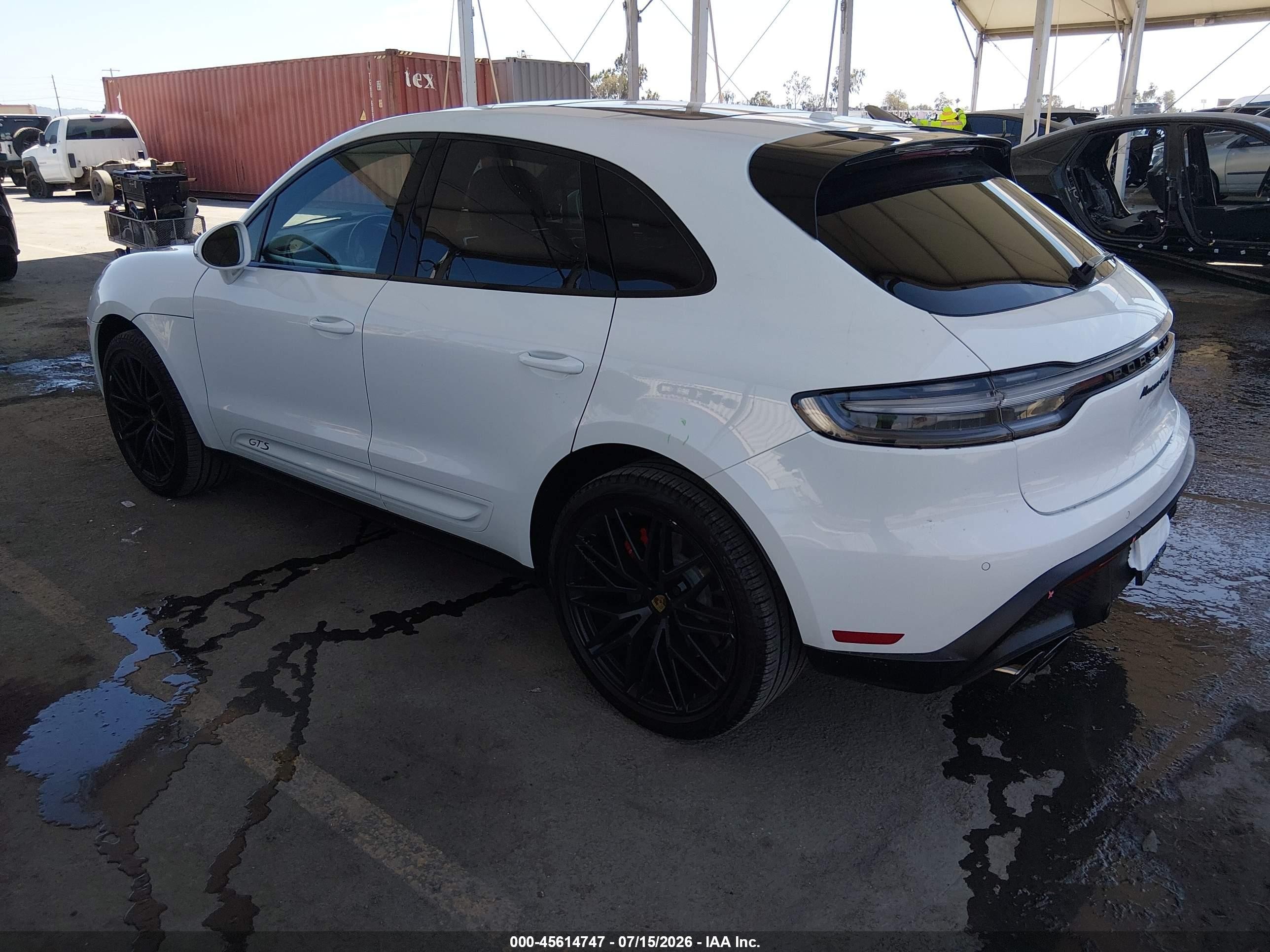 2024 Porsche Macan VIN WP1AF2A57RLB55342 IAAI salvage auction — Rear End, Salvage (California), sold $33,250 on 2026-08-17 (photo 3)