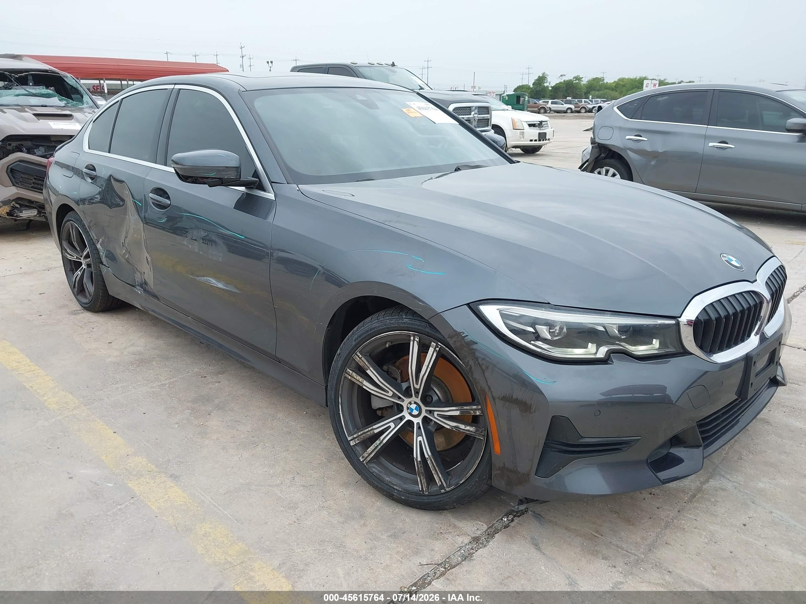 2019 BMW 3 Series VIN WBA5R7C56KAJ79392 — IAAI salvage auction photo