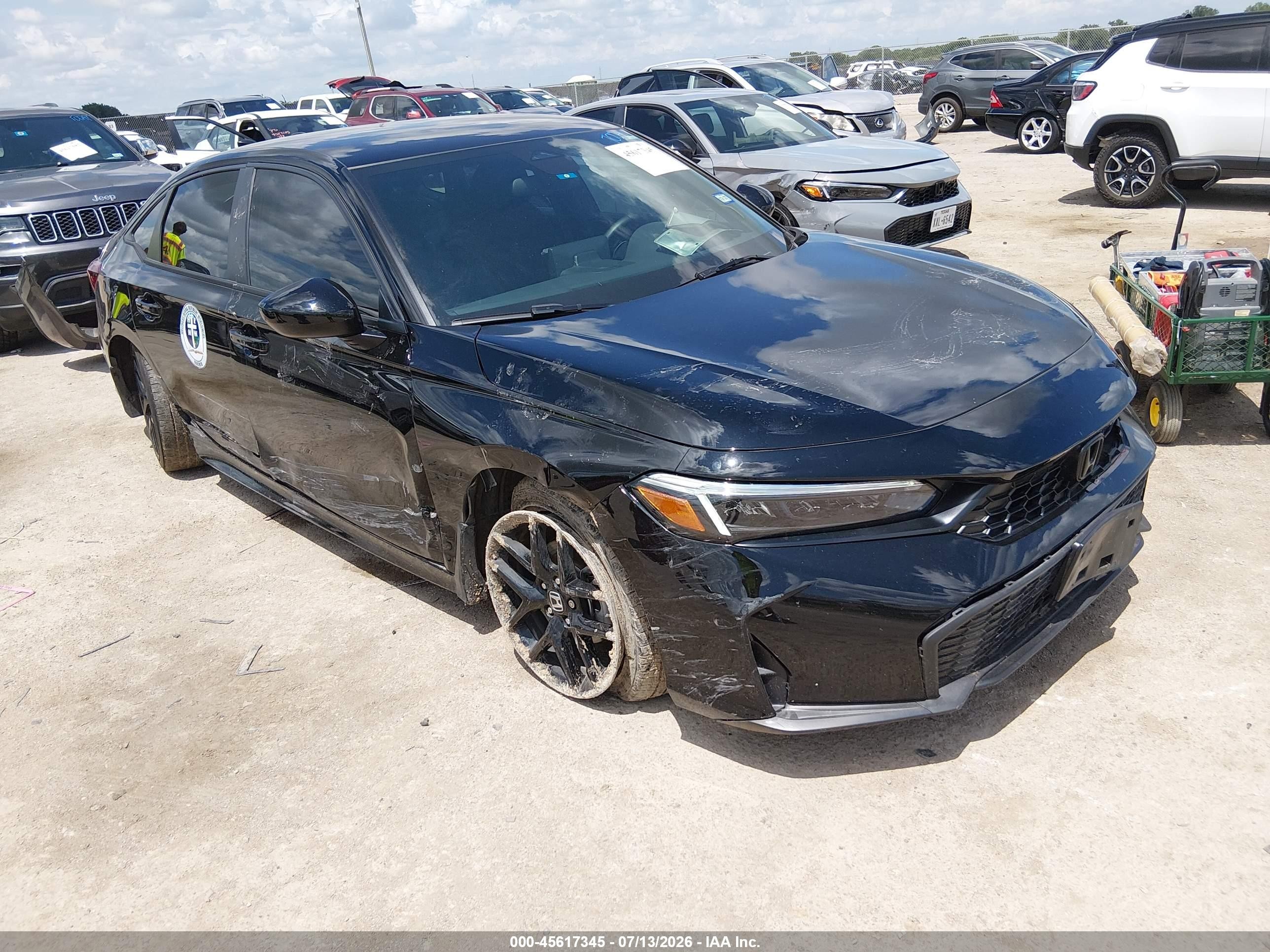 2026 Honda Civic VIN 2HGFE2F53TH546254 — IAAI salvage auction photo
