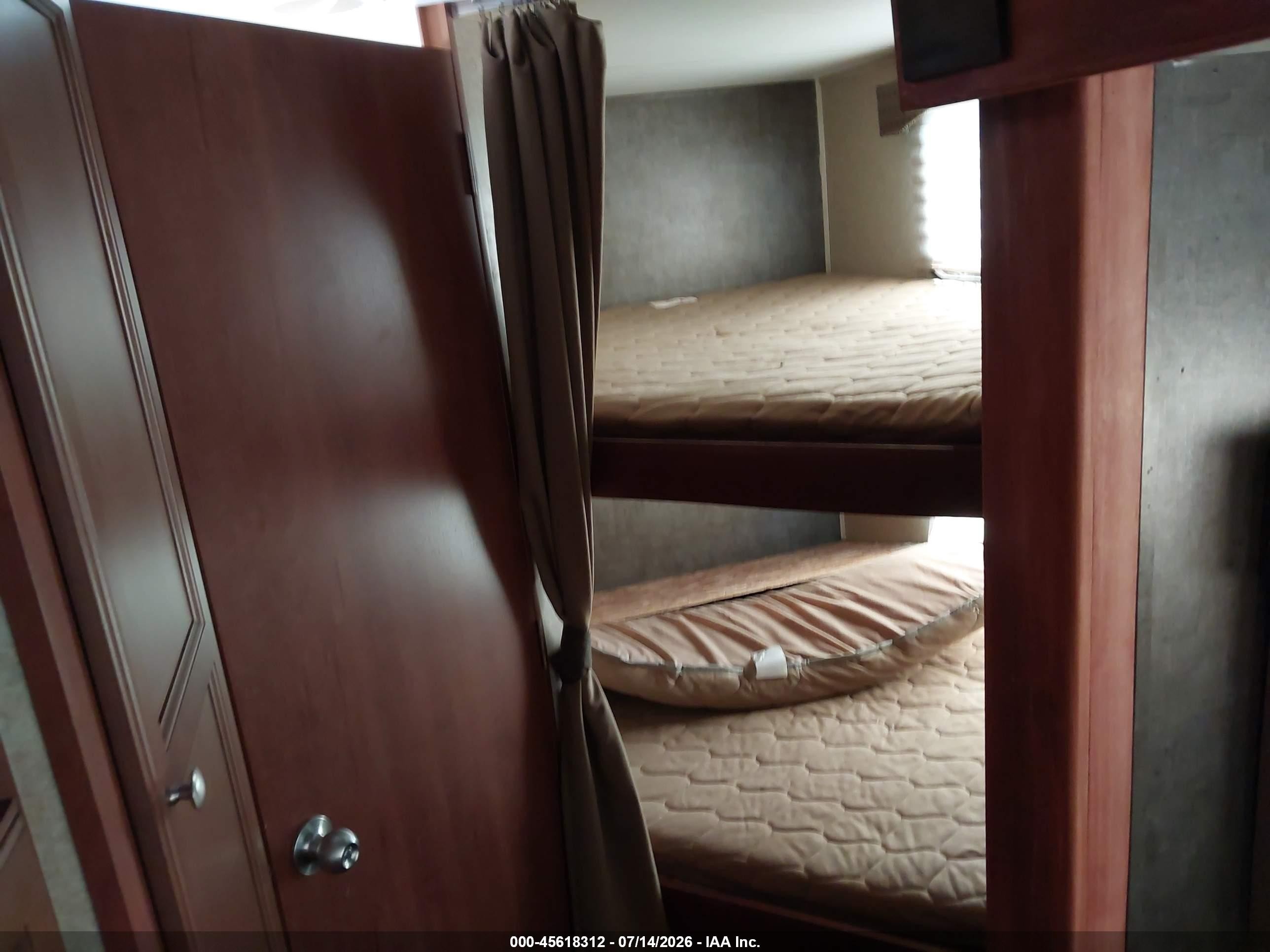 2014 Heartland Rv North Trail VIN 5SFNB3529EE273389 IAAI salvage auction — Hail, Certificate Of Title (Nebraska), sold $3,850 on 2026-09-24 (photo 7)