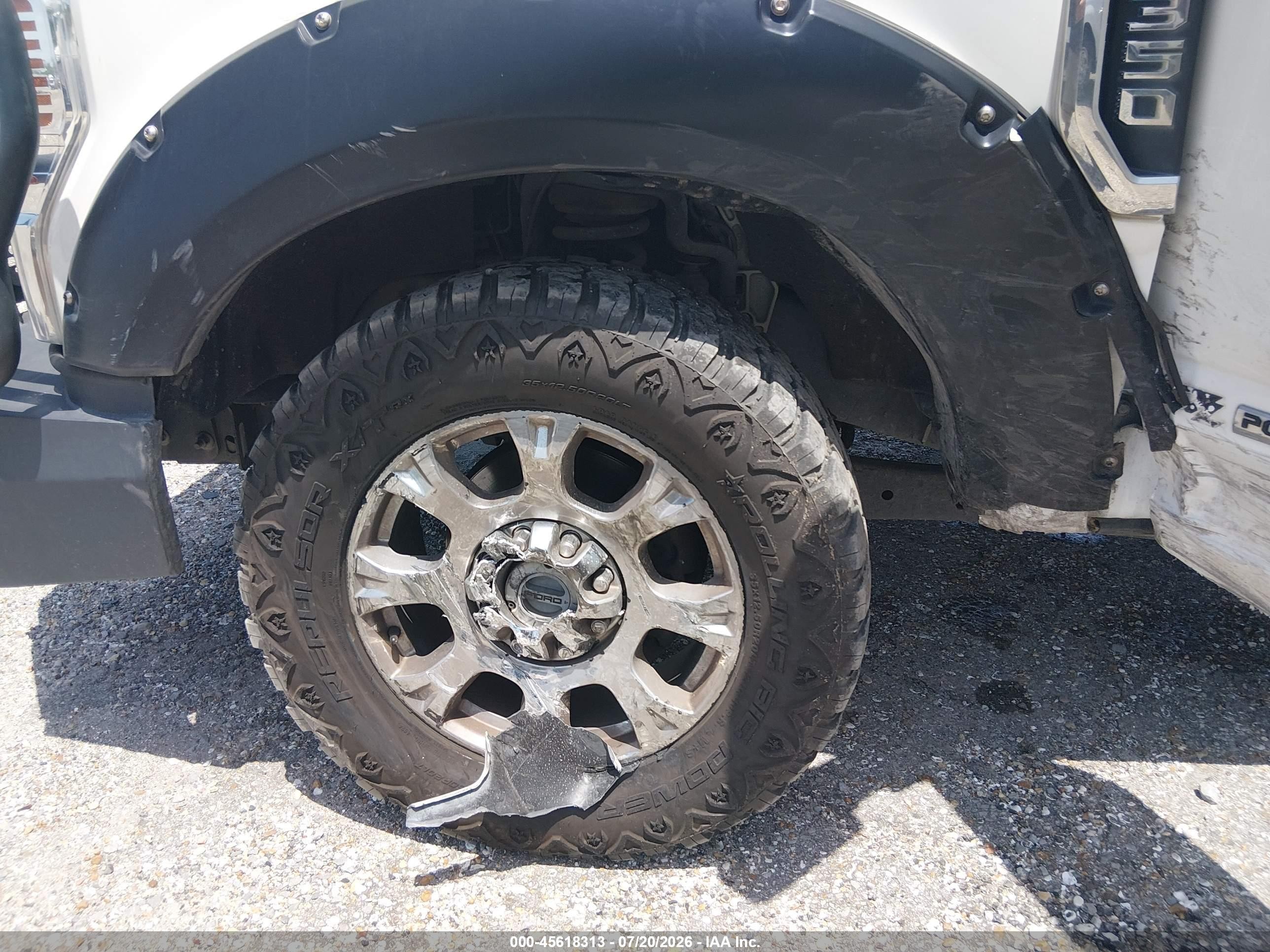 2020 Ford F350 VIN 1FT8W3BT7LEC59246 IAAI salvage auction — All Over, Salvage (Louisiana), sold $11,250 on 2026-08-31 (photo 6)