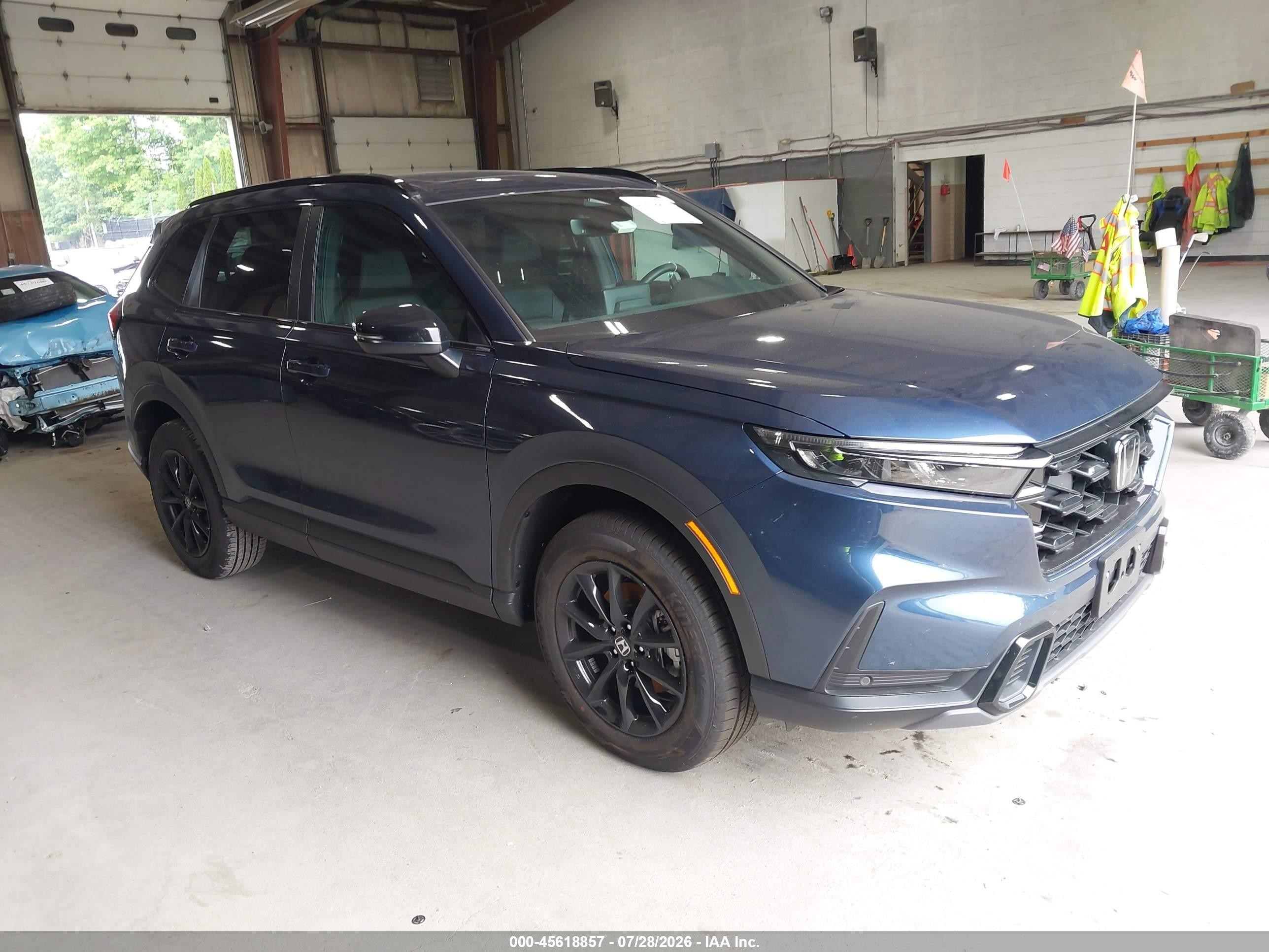 2026 Honda CR-V VIN 7FARS6H80TE105842 — IAAI salvage auction photo