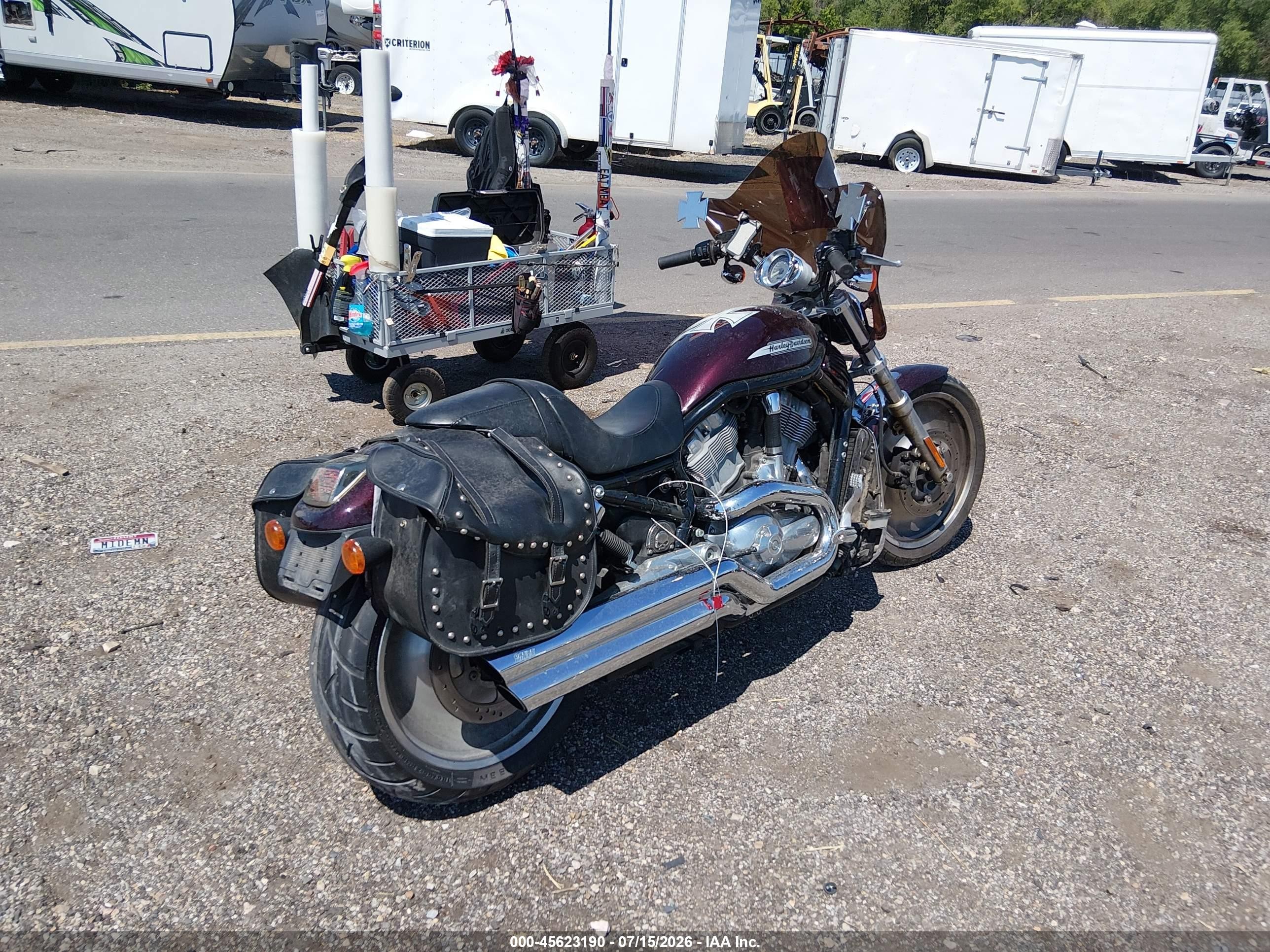 2005 Harley-davidson Vrscb VIN 1HD1HBZ115K803110 IAAI salvage auction — Side, Salvage (Idaho), sold $1,000 on 2026-09-08 (photo 4)