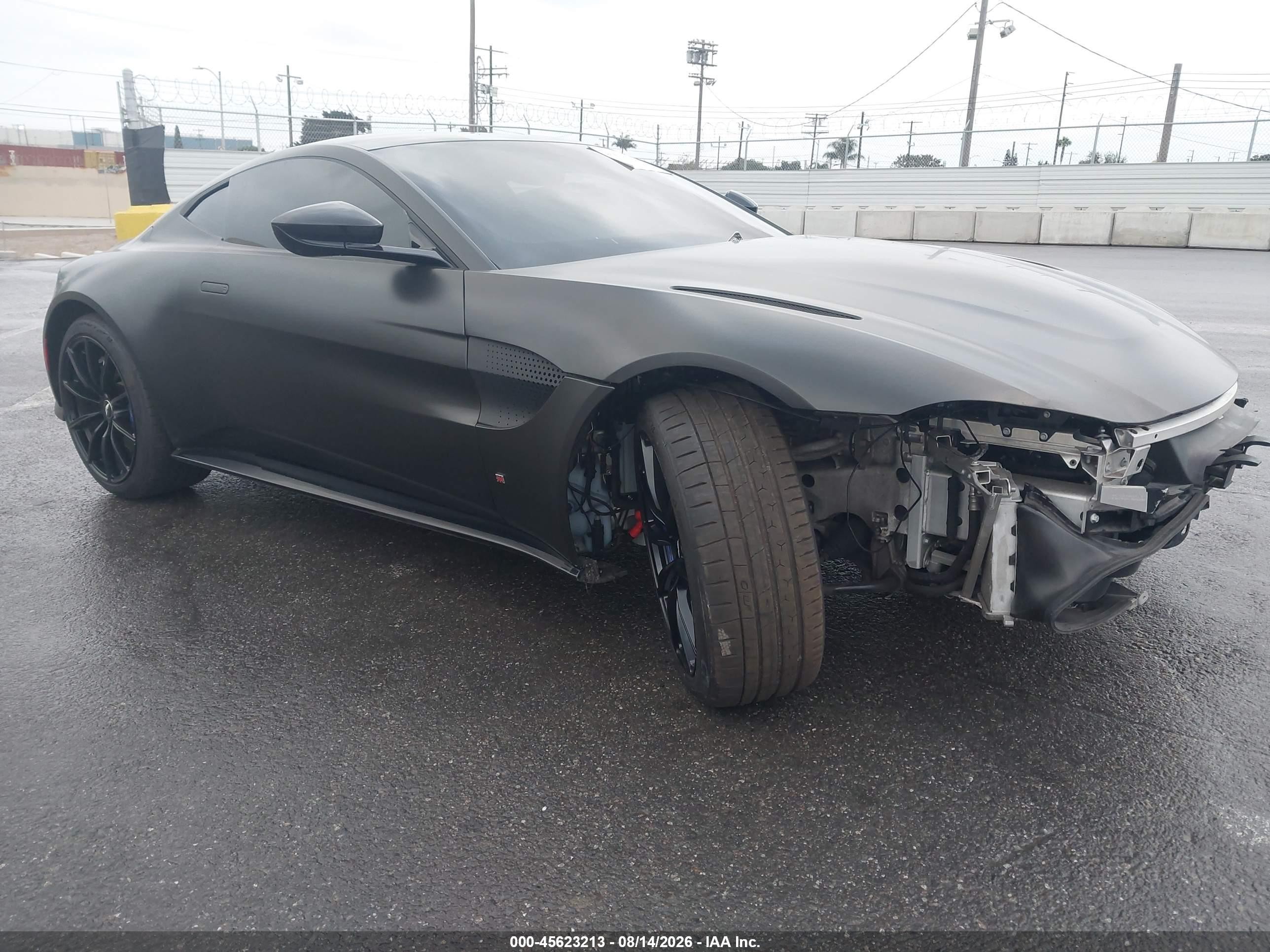 2020 Aston Martin Vantage VIN SCFSMGAW8LGN03880 — IAAI salvage auction photo