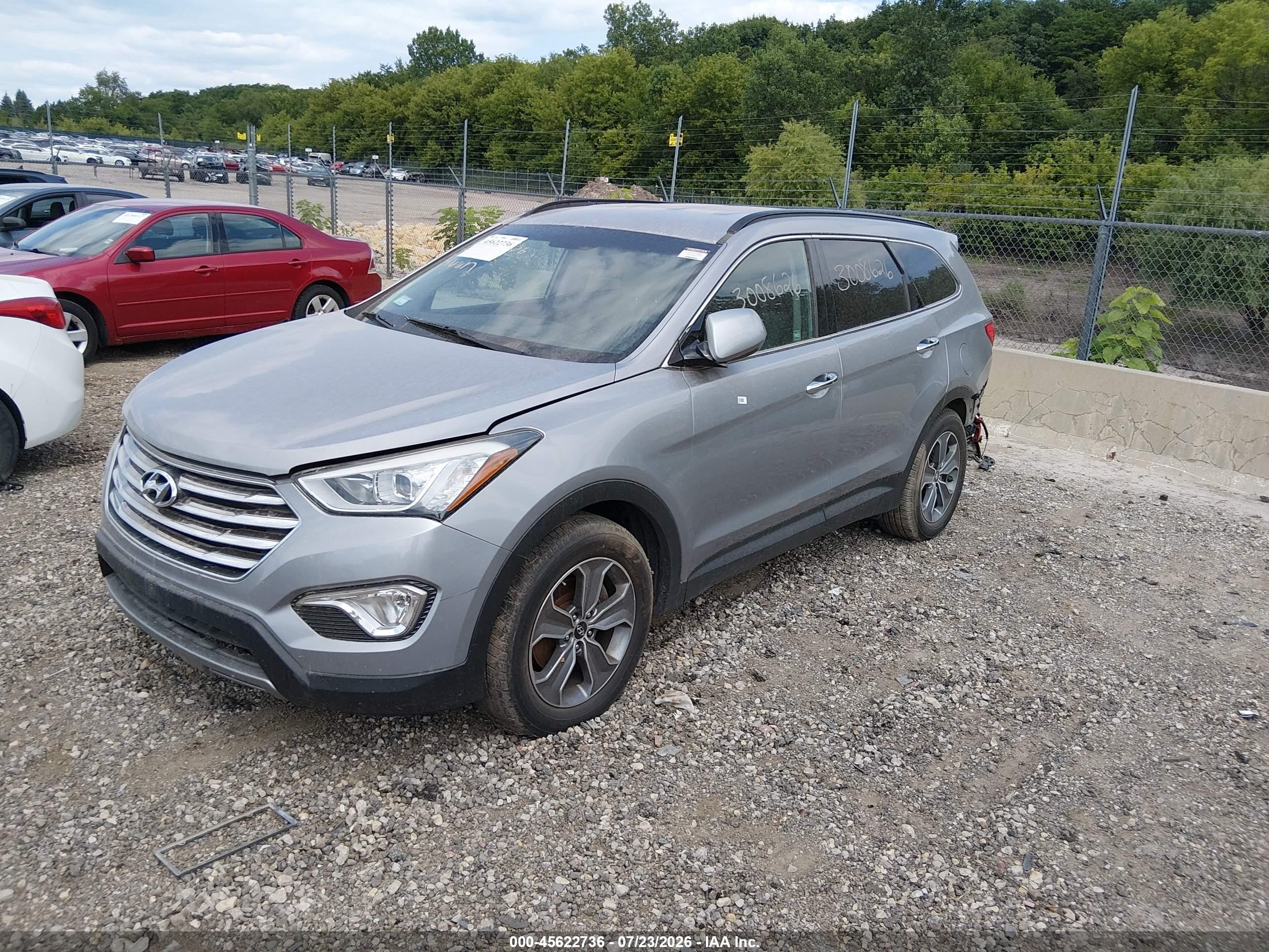 2016 Hyundai Santa fe VIN KM8SMDHF8GU152071 IAAI salvage auction — Theft, Salvage (Illinois), sold $1,100 on 2026-09-02 (photo 2)