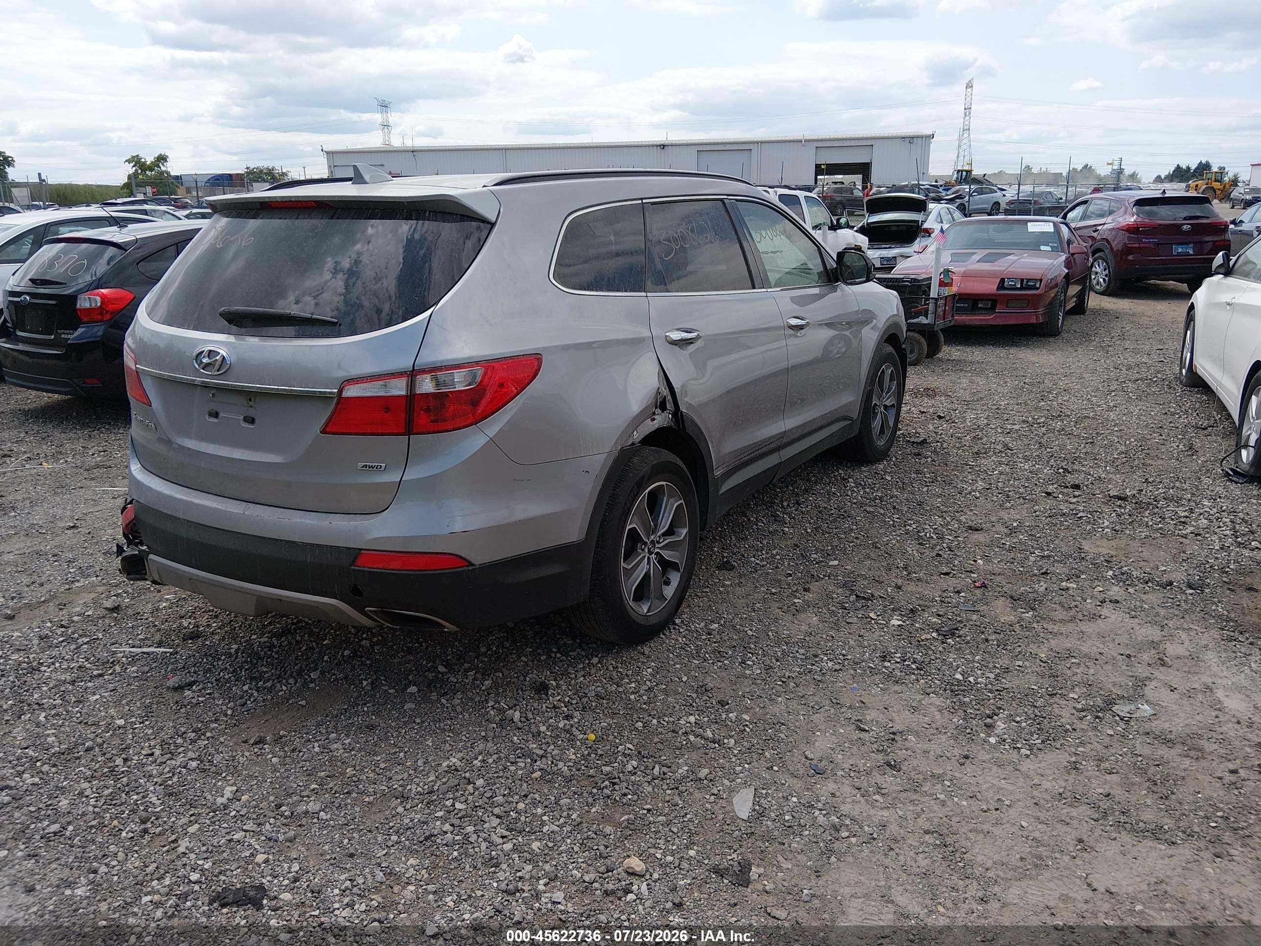 2016 Hyundai Santa fe VIN KM8SMDHF8GU152071 IAAI salvage auction — Theft, Salvage (Illinois), sold $1,100 on 2026-09-02 (photo 4)