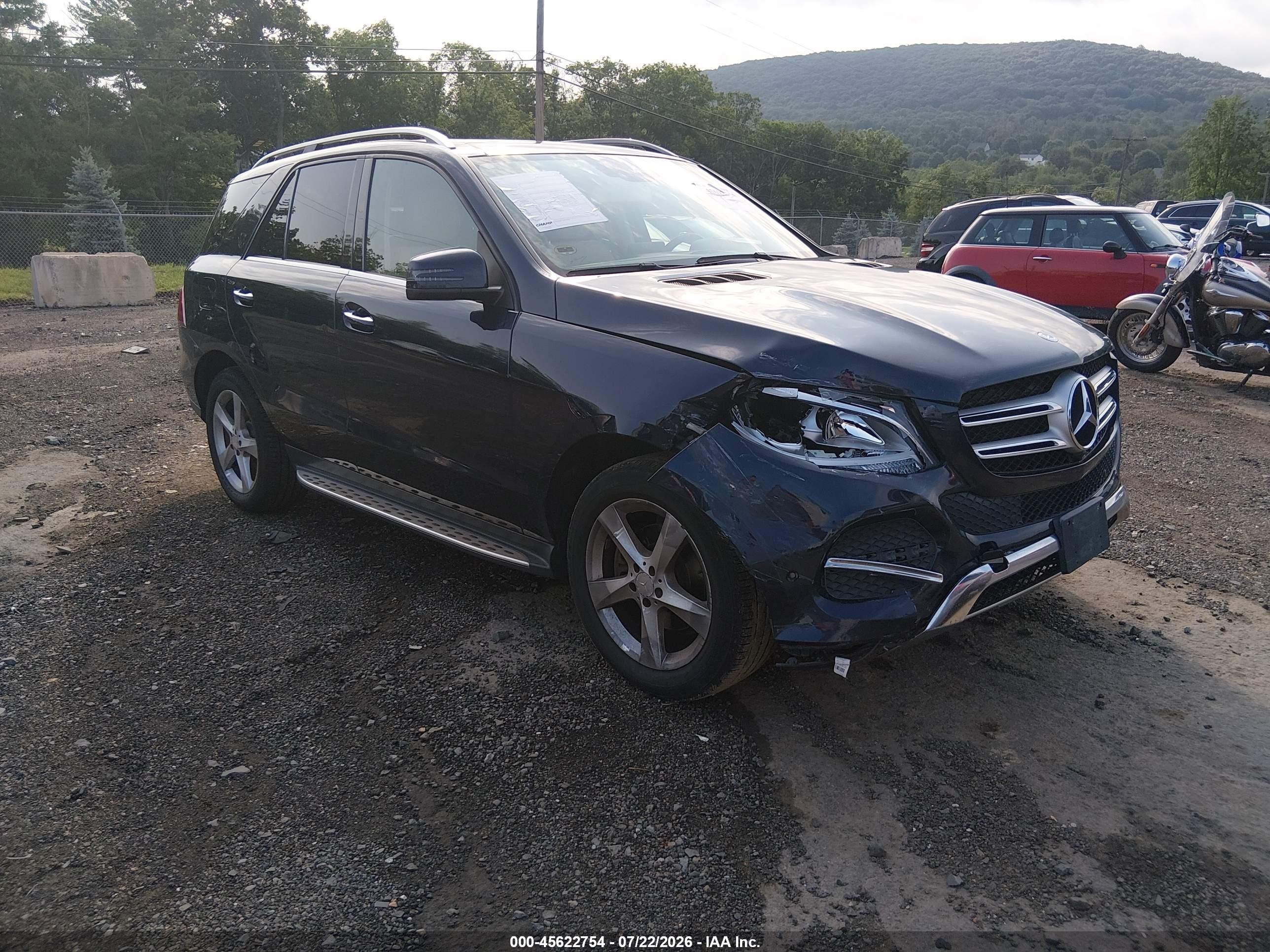 2017 Mercedes-Benz GLE-Class VIN 4JGDA5HB0HA897470 — IAAI salvage auction photo