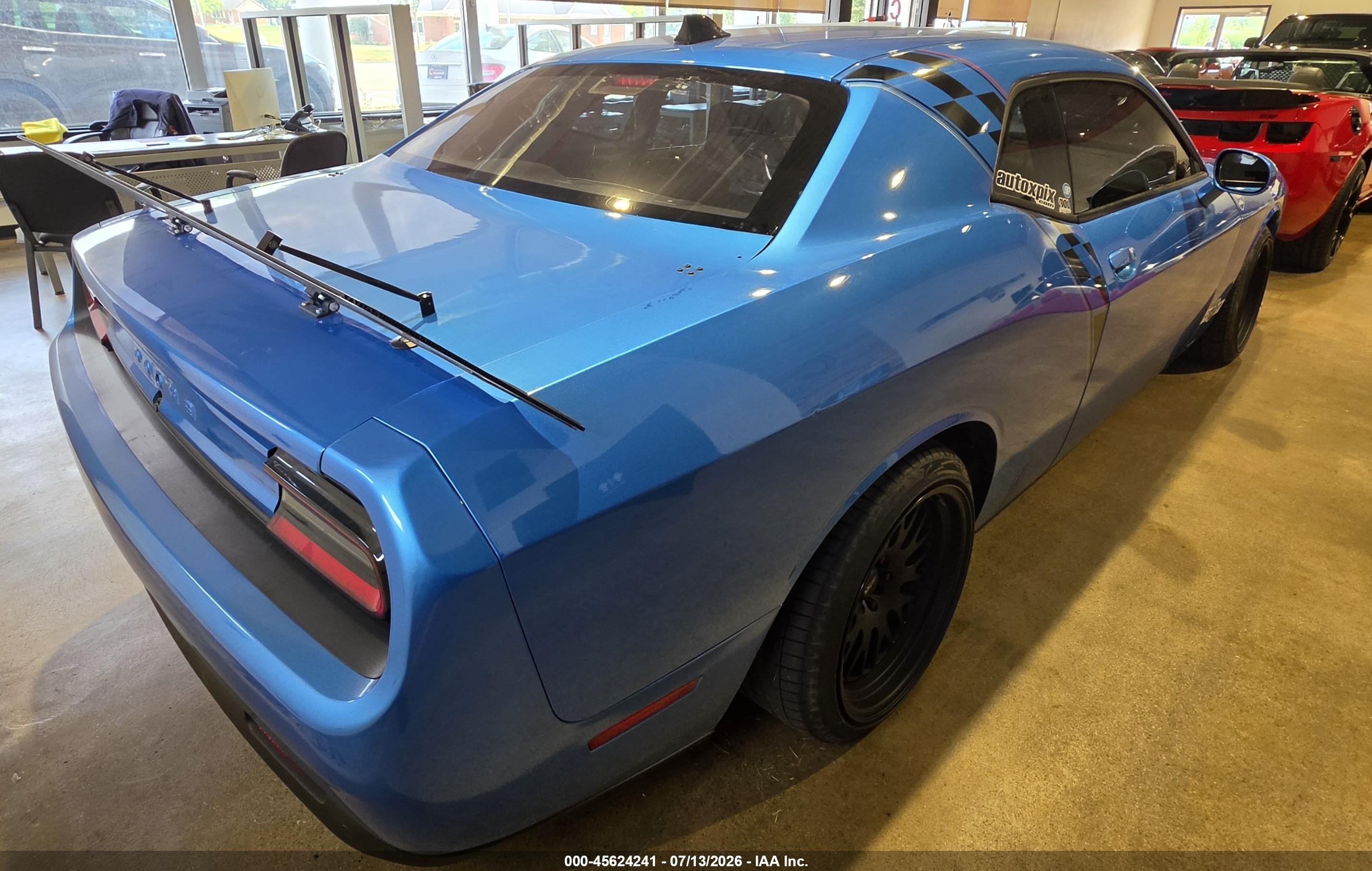 2016 Dodge Challenger VIN 2C3CDZFJ7GH172302 IAAI salvage auction — Normal Wear, Original (Ohio), sold $2,250 on 2026-07-23 (photo 4)
