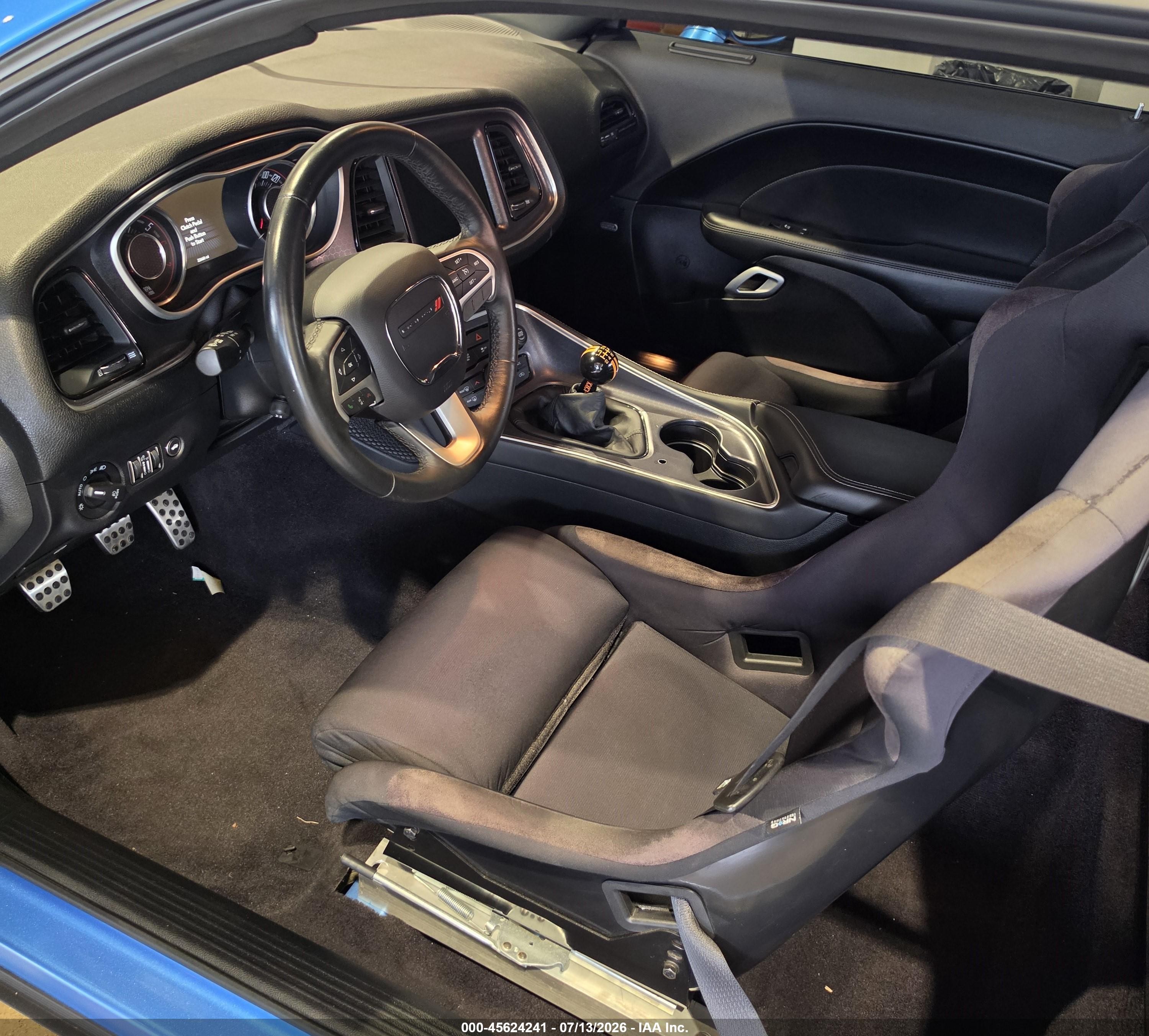 2016 Dodge Challenger VIN 2C3CDZFJ7GH172302 IAAI salvage auction — Normal Wear, Original (Ohio), sold $2,250 on 2026-07-23 (photo 5)