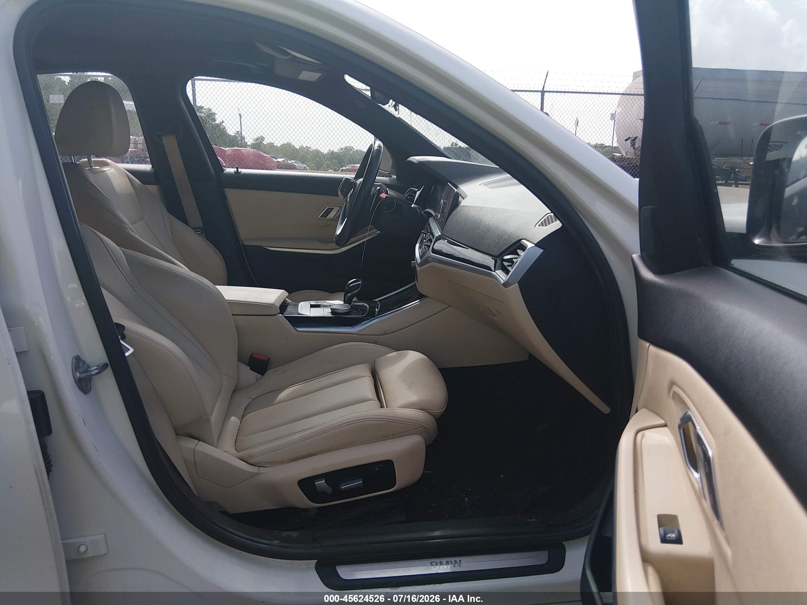 2019 BMW 3 Series VIN WBA5R1C52KAK06925 IAAI salvage auction — Front End, Salvage (Mississippi), sold $6,000 on 2026-09-09 (photo 5)