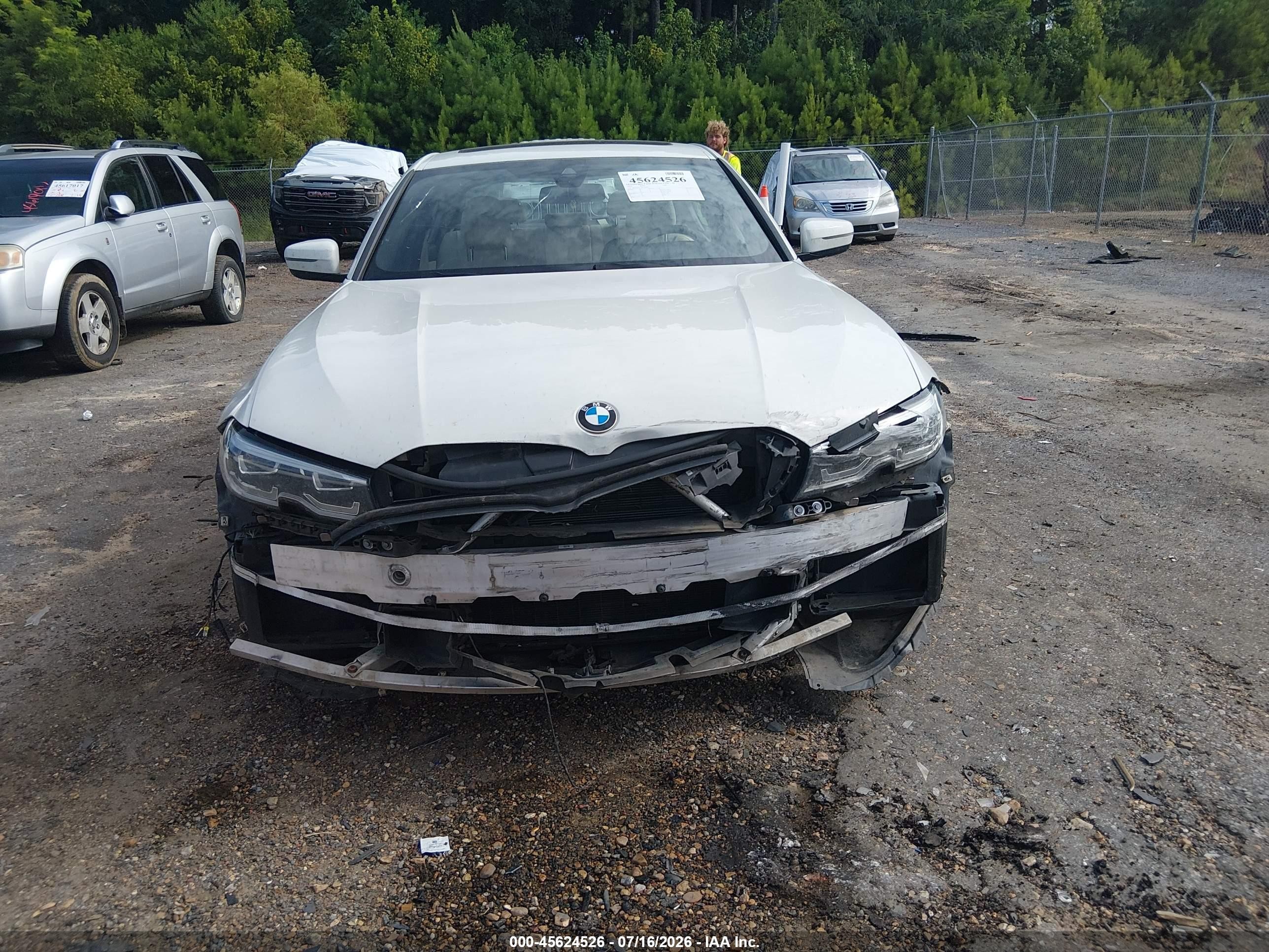 2019 BMW 3 Series VIN WBA5R1C52KAK06925 IAAI salvage auction — Front End, Salvage (Mississippi), sold $6,000 on 2026-09-09 (photo 6)