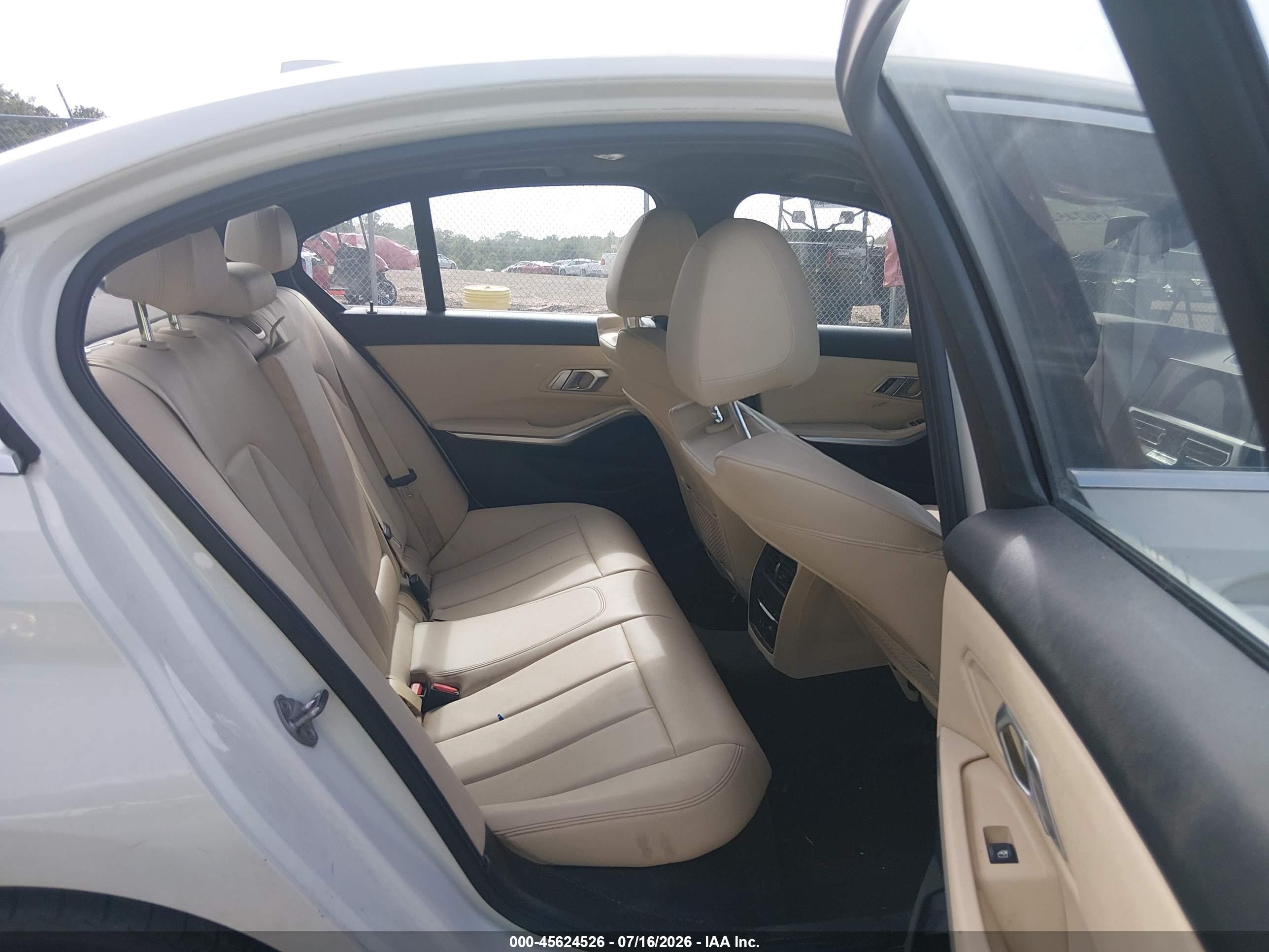 2019 BMW 3 Series VIN WBA5R1C52KAK06925 IAAI salvage auction — Front End, Salvage (Mississippi), sold $6,000 on 2026-09-09 (photo 8)