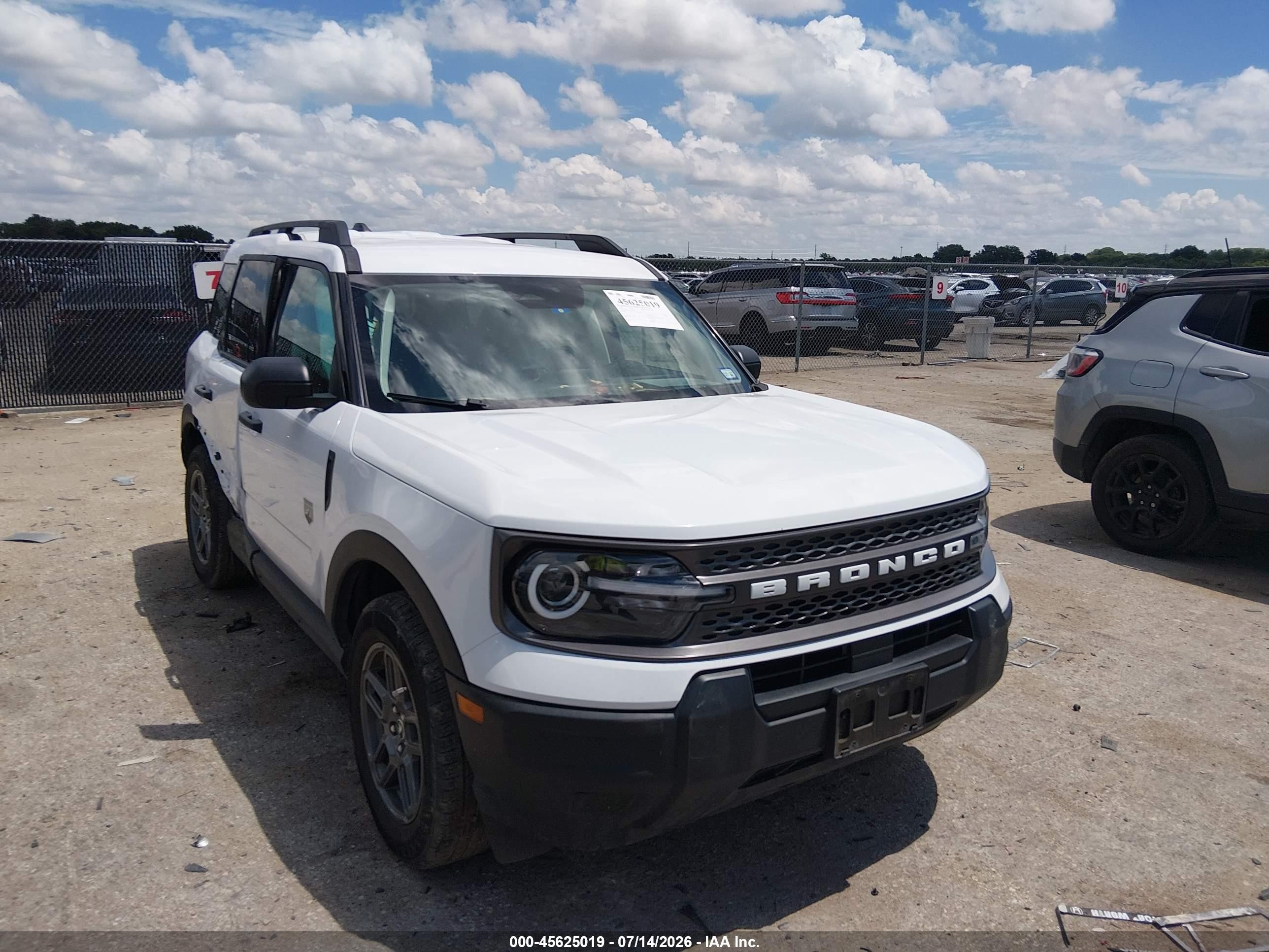 2025 Ford Bronco Sport VIN 3FMCR9BN3SRE23329 — IAAI salvage auction photo