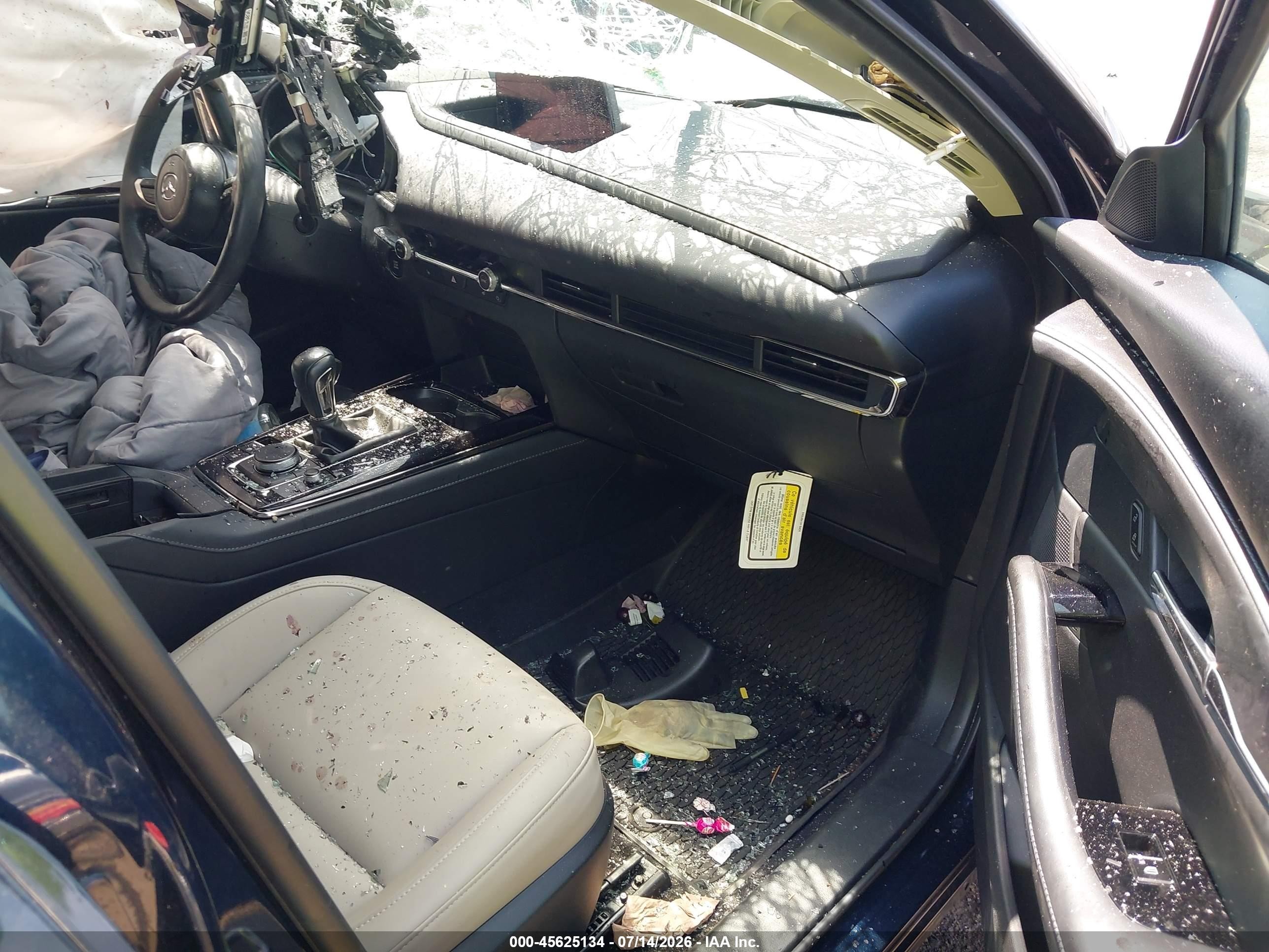 2024 Mazda Cx-30 VIN 3MVDMBCM4RM720507 IAAI salvage auction — Biohazard/Chemical, Salvage - Greater Than 75% (Maryland), sold $1,400 on 2026-10-01 (photo 5)