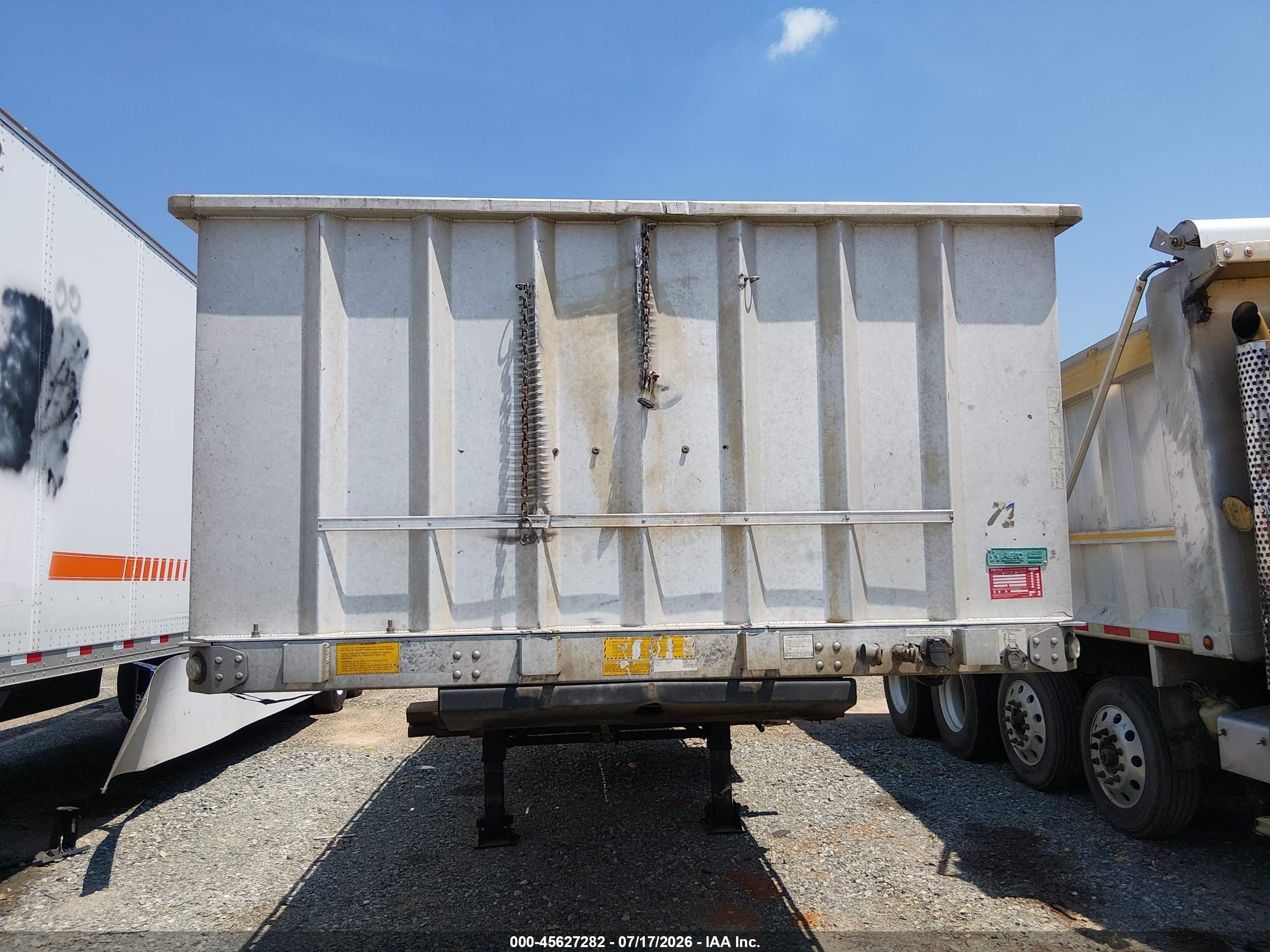 2002 Utility Trailer Mfg Flatbed VIN 1UYFS24892A784905 IAAI salvage auction — Theft, Junk Receipt (North Carolina), sold $5,275 on 2026-09-09 (photo 6)