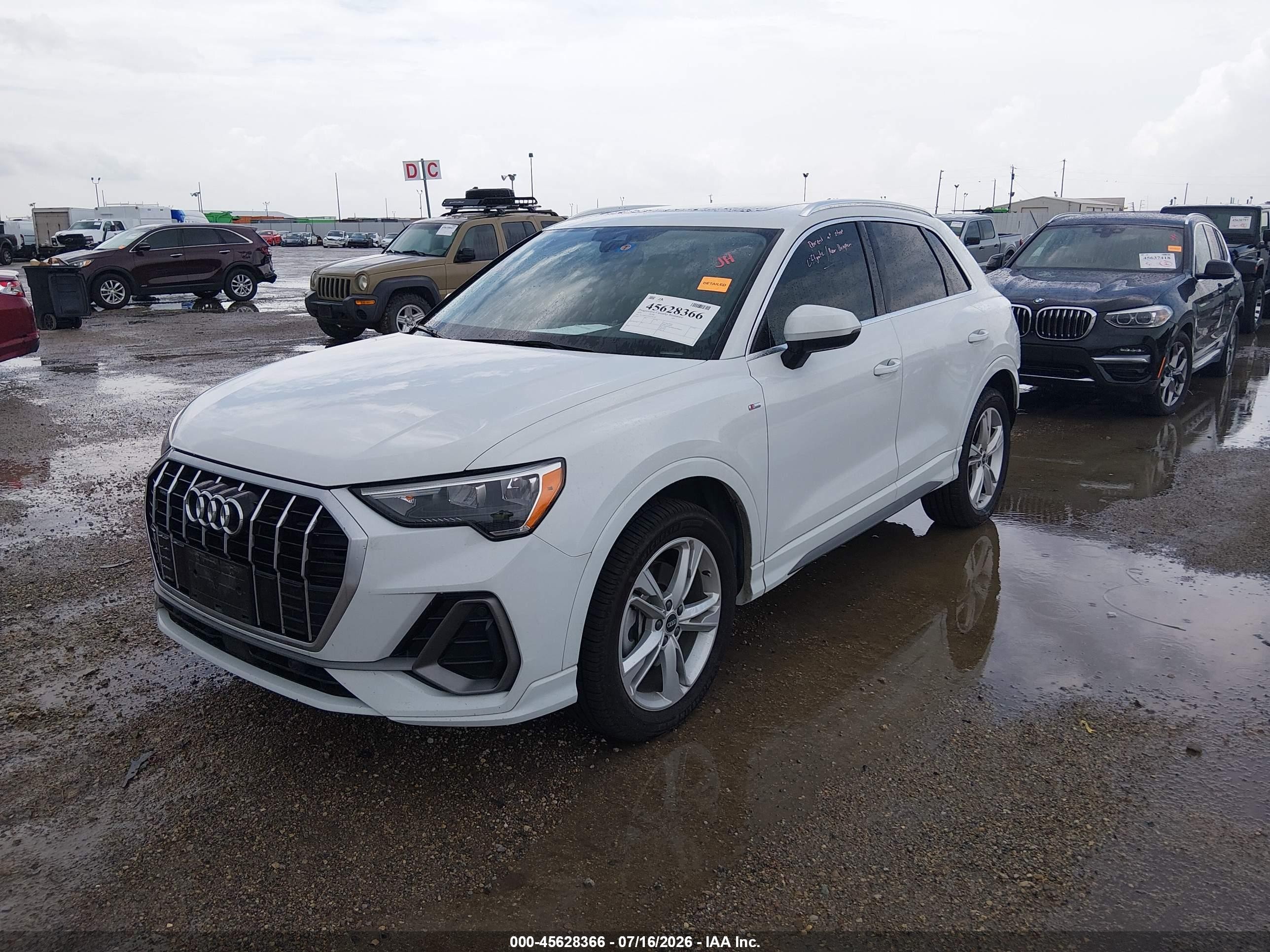 2022 Audi Q3 VIN WA1DECF32N1138110 IAAI salvage auction — Rear End, Original (Texas), sold $9,400 on 2026-09-25 (photo 2)