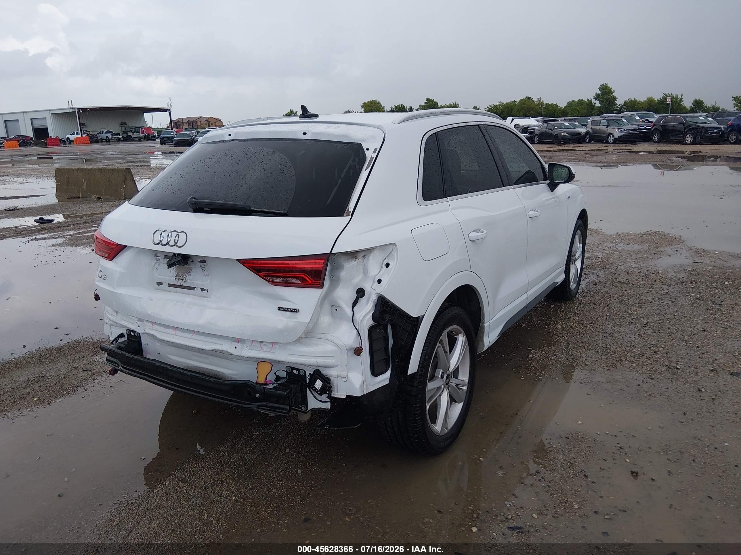 2022 Audi Q3 VIN WA1DECF32N1138110 IAAI salvage auction — Rear End, Original (Texas), sold $9,400 on 2026-09-25 (photo 4)
