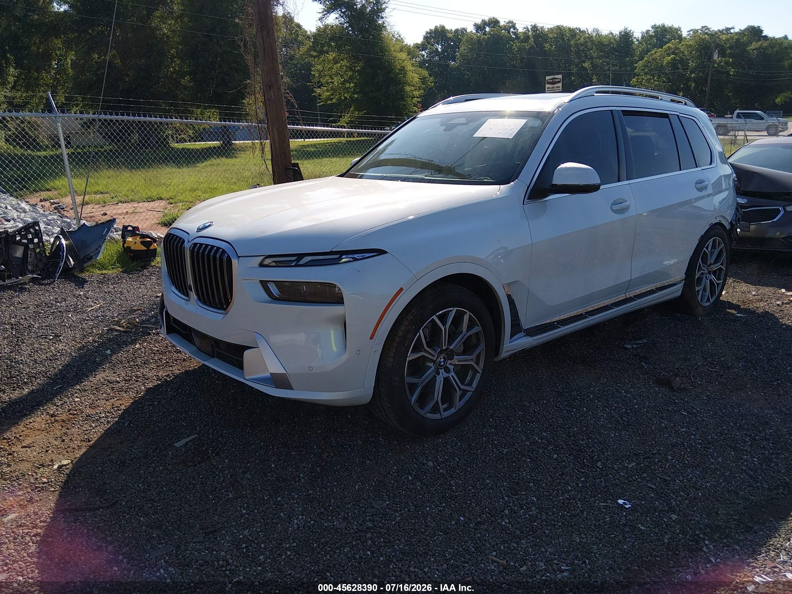 2024 BMW X7 VIN 5UX23EM0XR9V51115 IAAI salvage auction — Rear End, Clear (South Carolina), sold $29,000 on 2026-09-11 (photo 2)