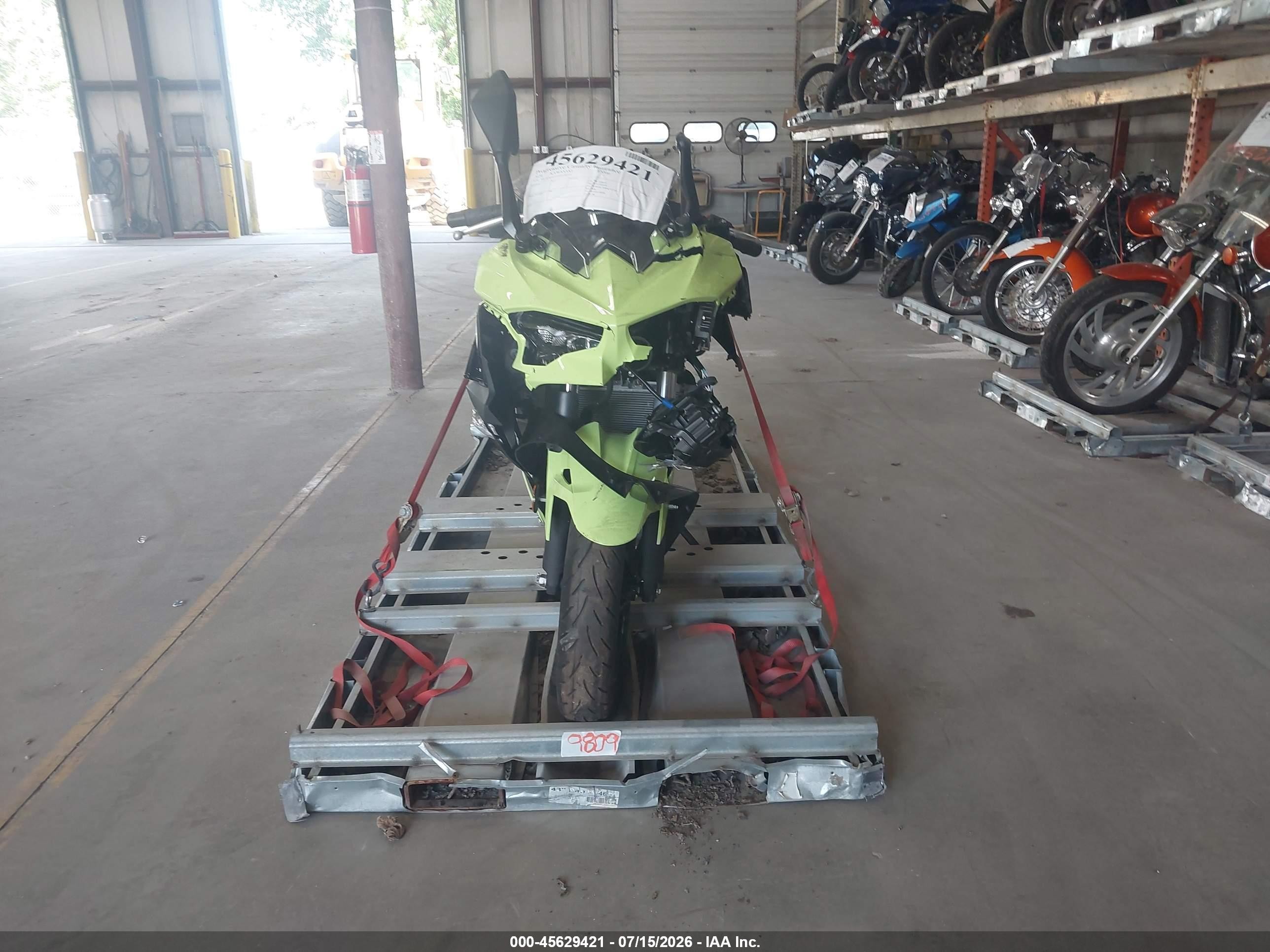 2026 Kawasaki Ninja VIN ML5EXGG15TDA90510 IAAI salvage auction — Front End, Scrap (Michigan), sold $350 on 2026-09-09 (photo 5)