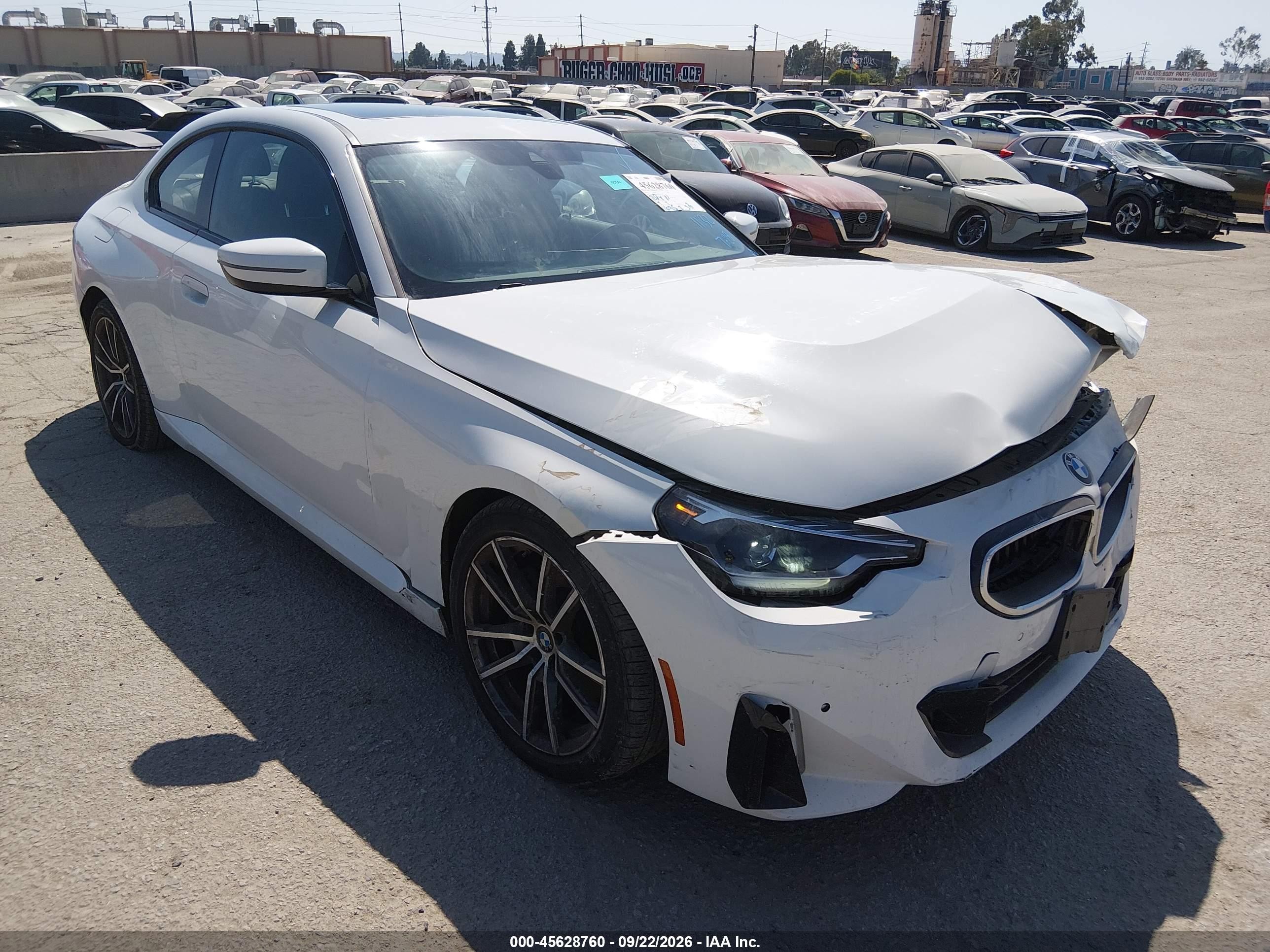 2024 BMW 2 Series VIN 3MW23CM06R8E16551 — IAAI salvage auction photo