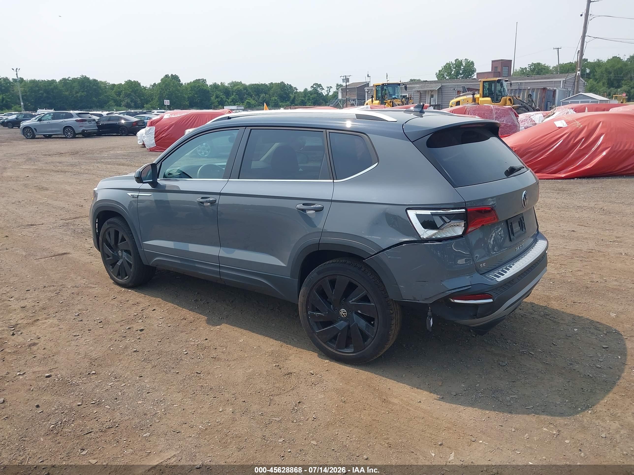 2024 Volkswagen Taos VIN 3VVVX7B28RM033400 IAAI salvage auction — Side, Salvage (Idaho), sold $8,500 on 2026-09-15 (photo 6)