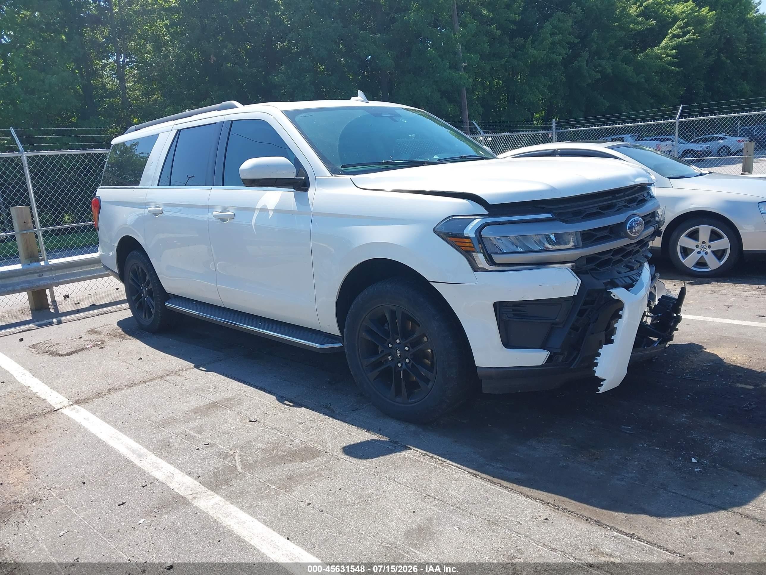 2023 Ford Expedition VIN 1FMJK1H82PEA41933 IAAI salvage auction — Front End, Salvage (North Carolina), sold $10,100 on 2026-09-05 (photo 1)