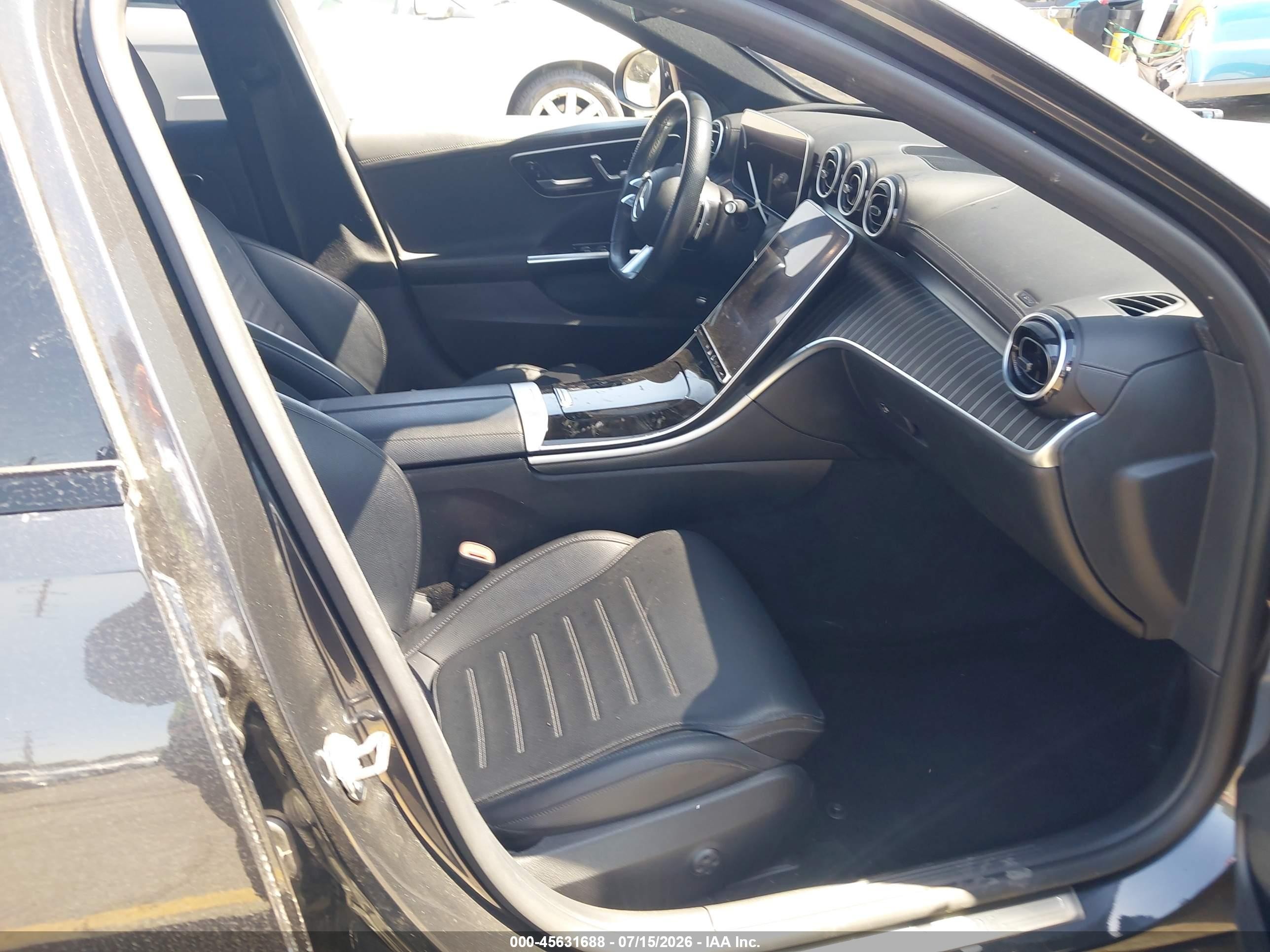 2023 Mercedes-benz C-klasse VIN W1KAF4GB8PR110016 IAAI salvage auction — Front & Rear, Salvage (California), sold $11,700 on 2026-08-27 (photo 5)