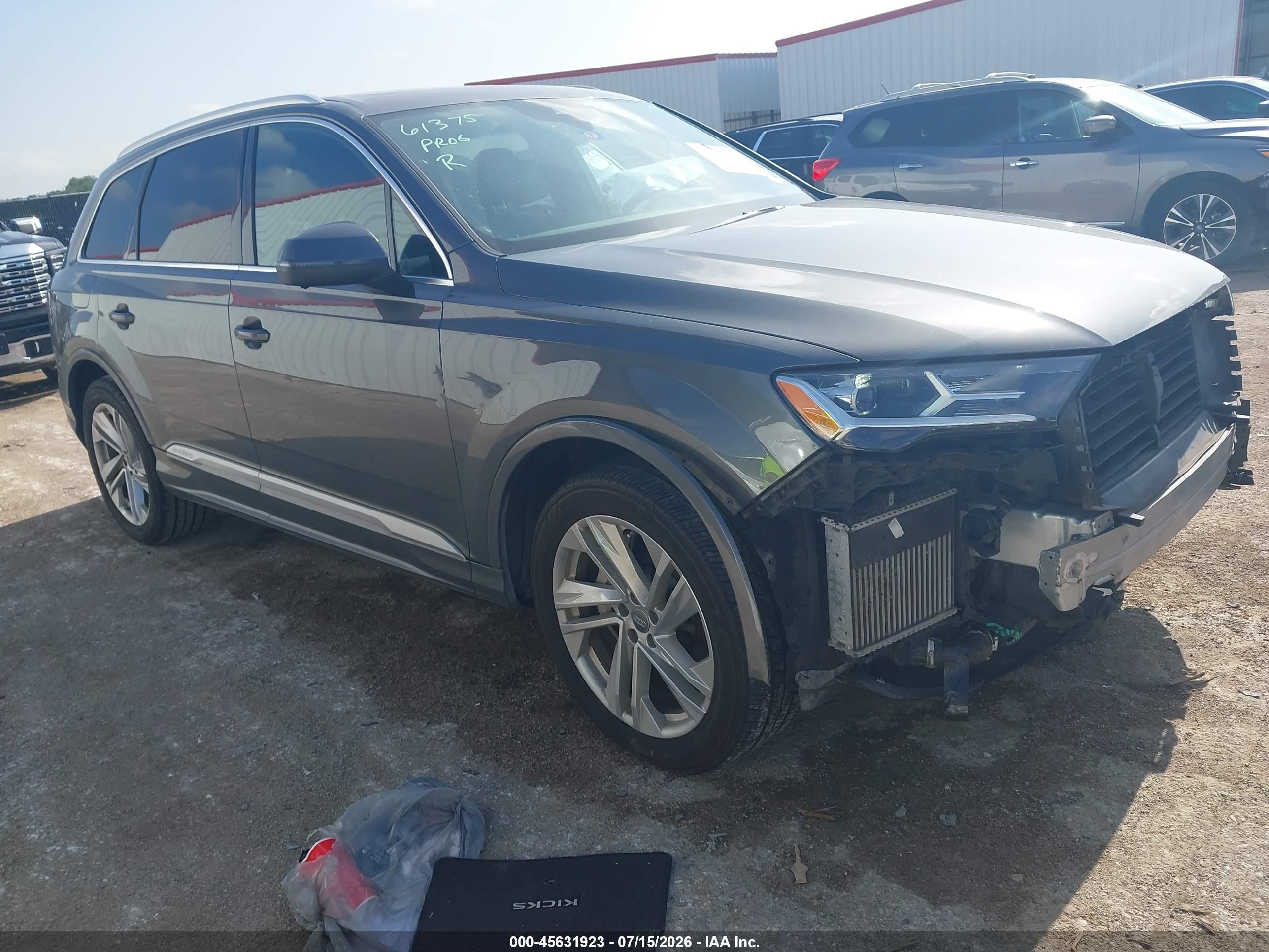 2020 Audi Q7 VIN WA1LXAF74LD011982 — IAAI salvage auction photo