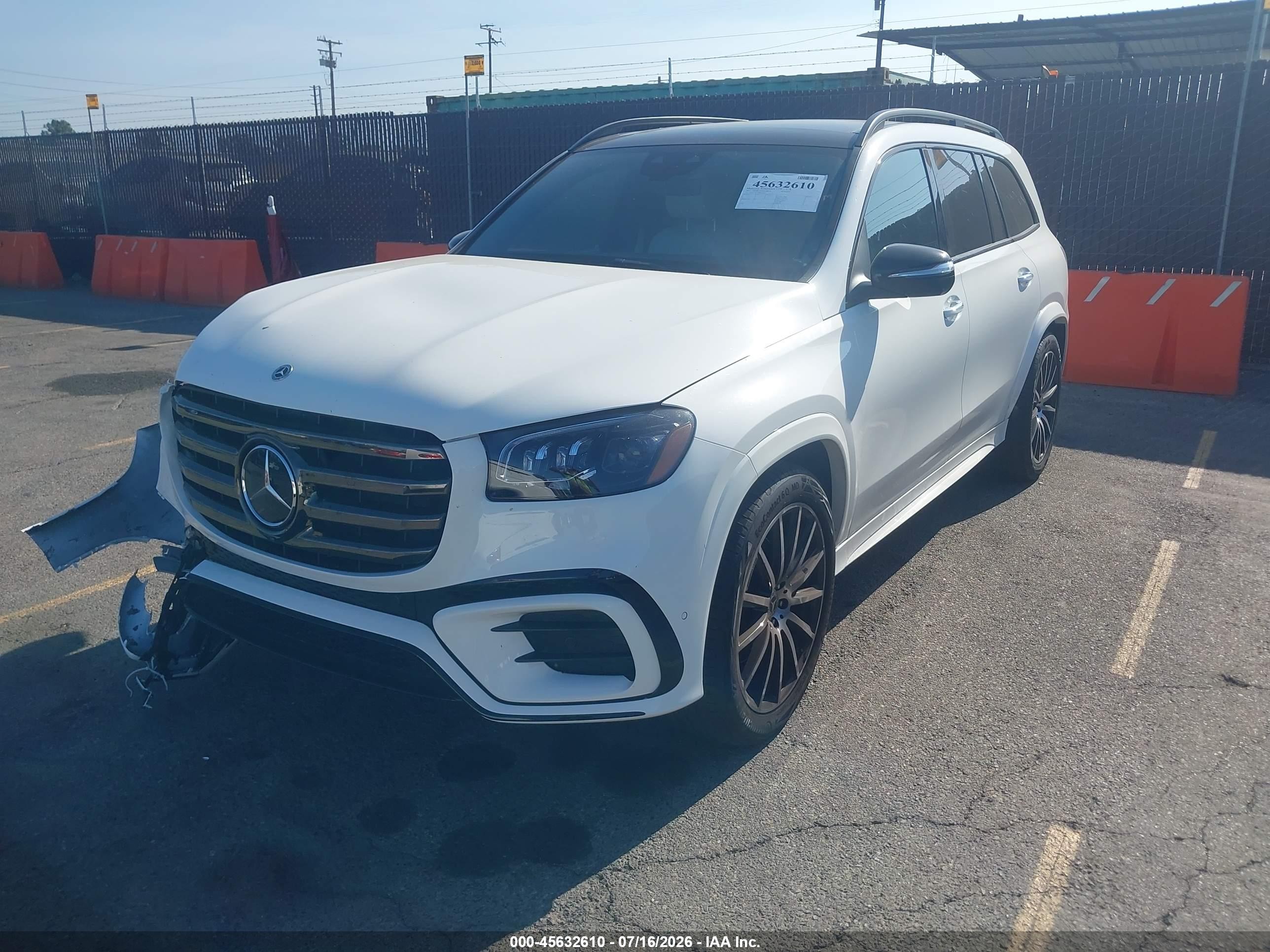 2025 Mercedes-benz Gls-klasse VIN 4JGFF5KE3SB445432 IAAI salvage auction — Unknown, Salvage (California), sold $42,050 on 2026-08-17 (photo 2)
