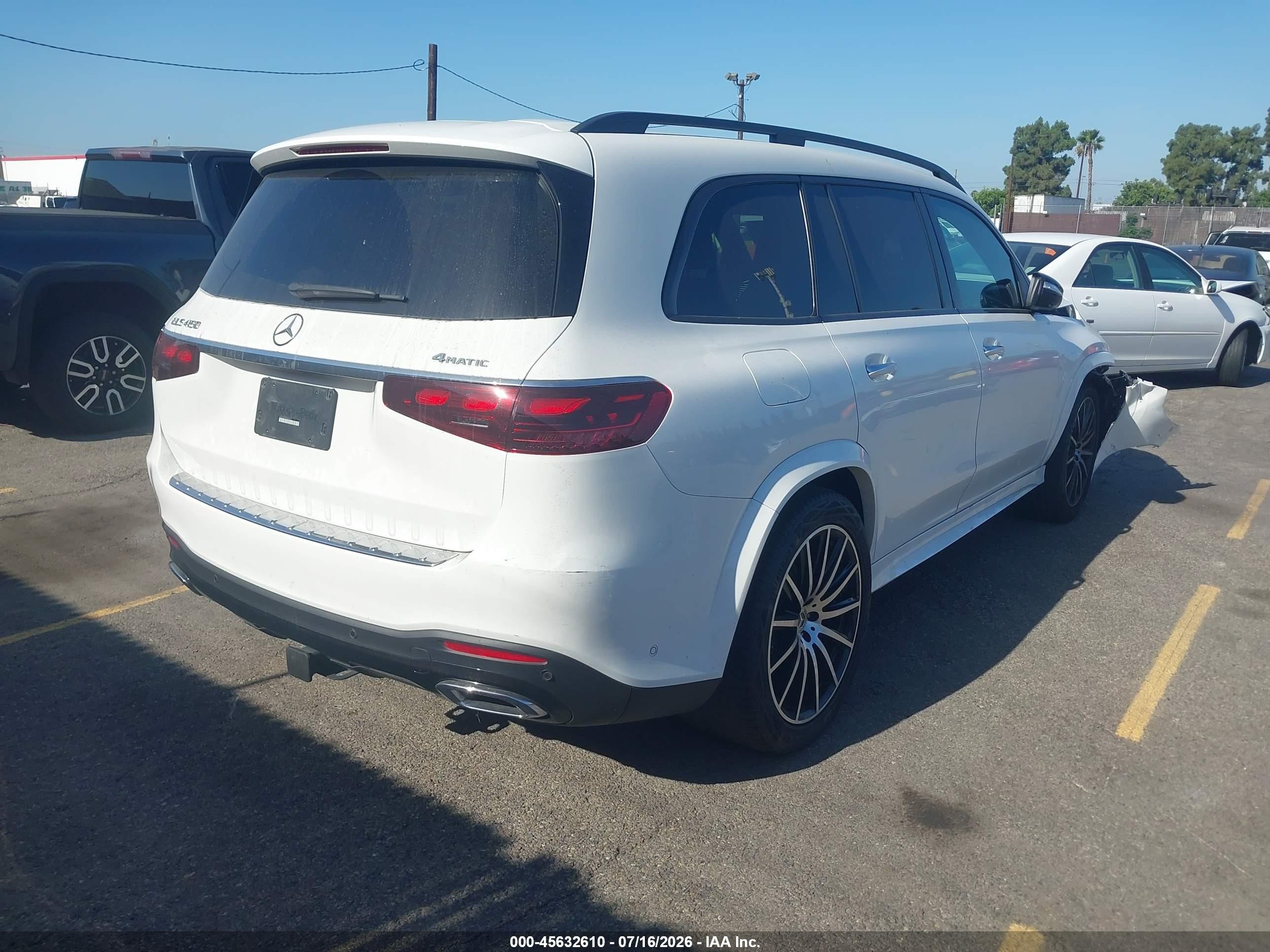 2025 Mercedes-benz Gls-klasse VIN 4JGFF5KE3SB445432 IAAI salvage auction — Unknown, Salvage (California), sold $42,050 on 2026-08-17 (photo 4)