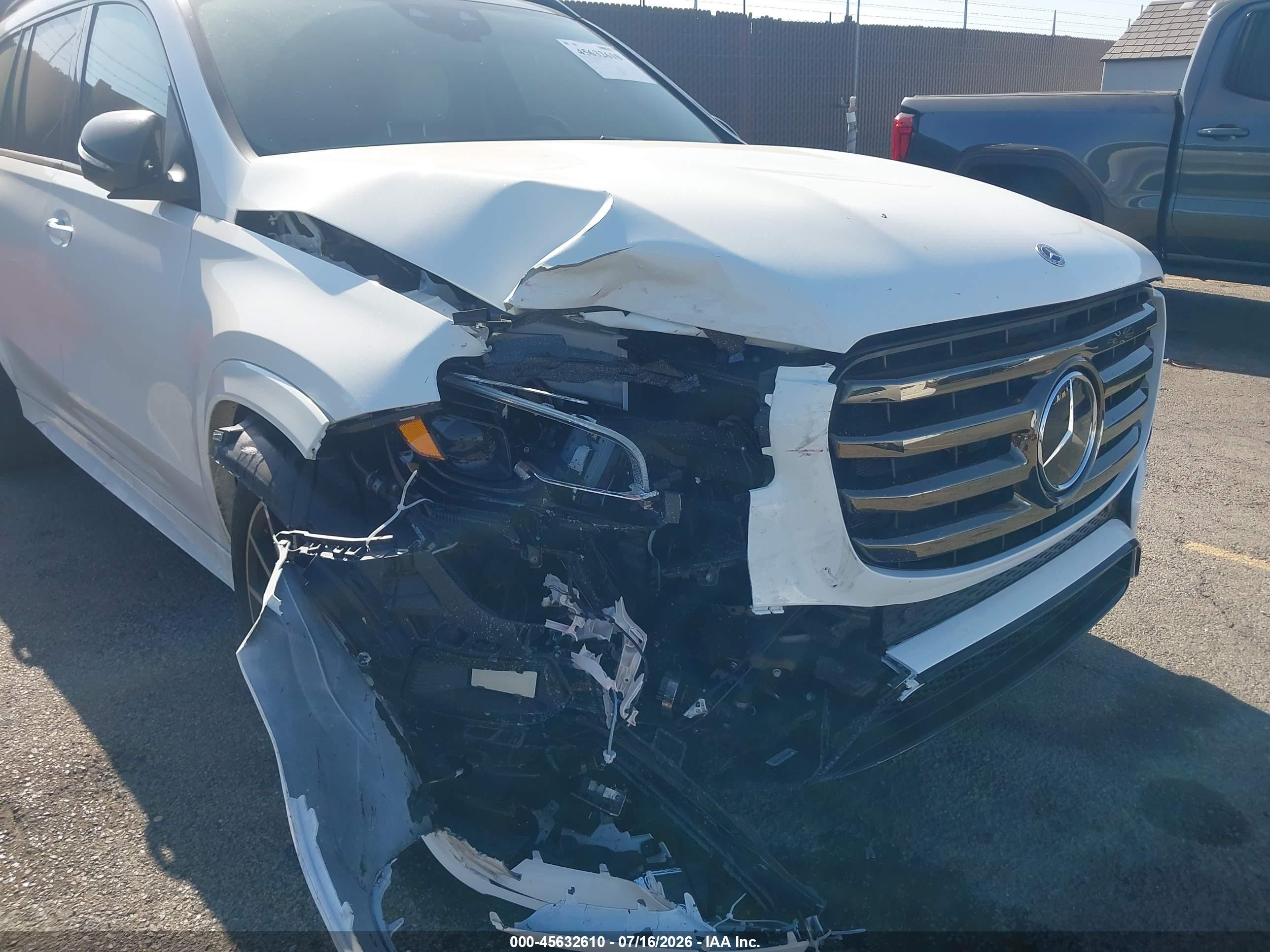 2025 Mercedes-benz Gls-klasse VIN 4JGFF5KE3SB445432 IAAI salvage auction — Unknown, Salvage (California), sold $42,050 on 2026-08-17 (photo 6)