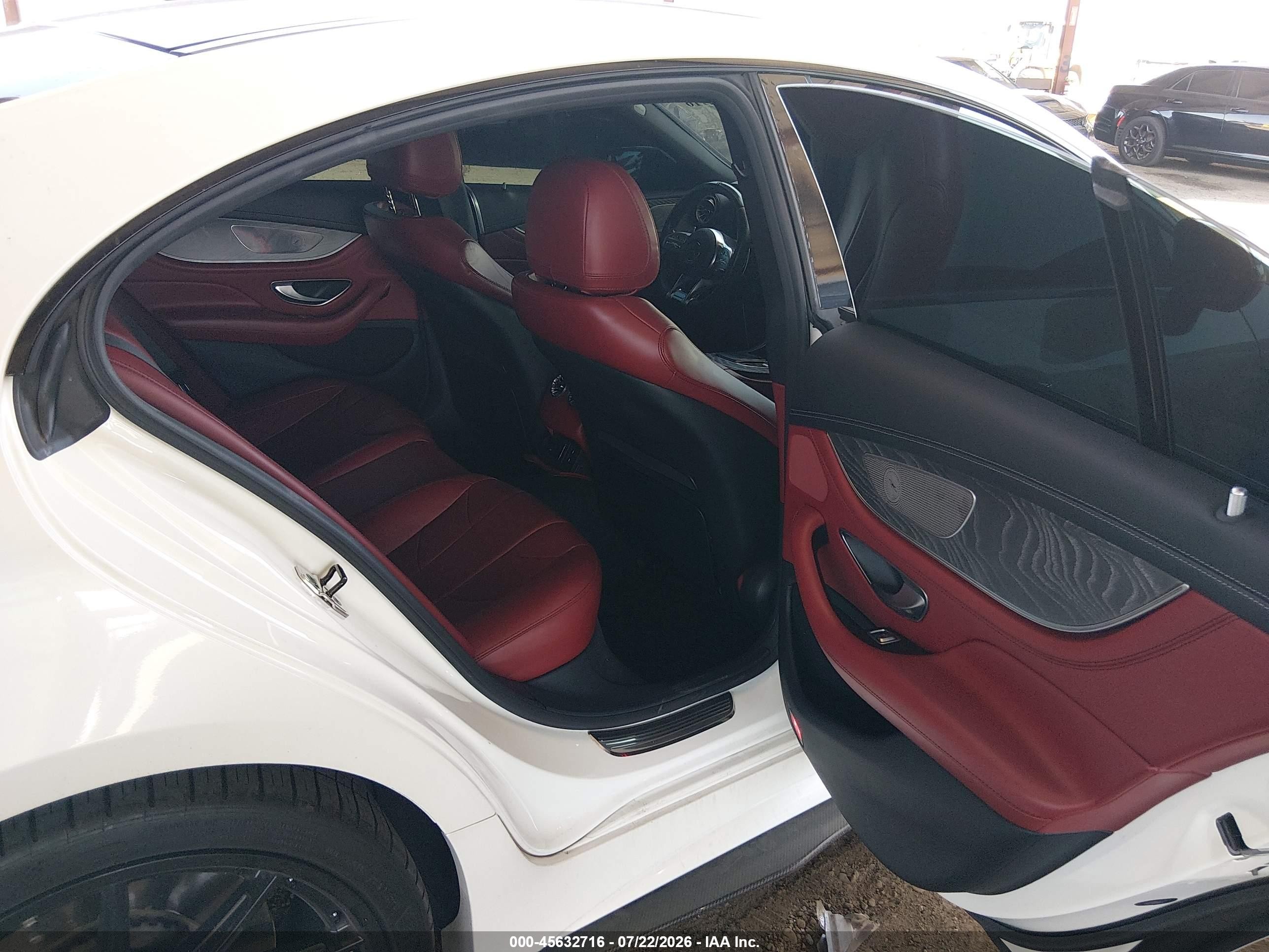 2021 Mercedes-benz VIN W1K2J6BB1MA089591 IAAI salvage auction — Side, Salvage (Arizona), sold $24,400 on 2026-08-14 (photo 8)
