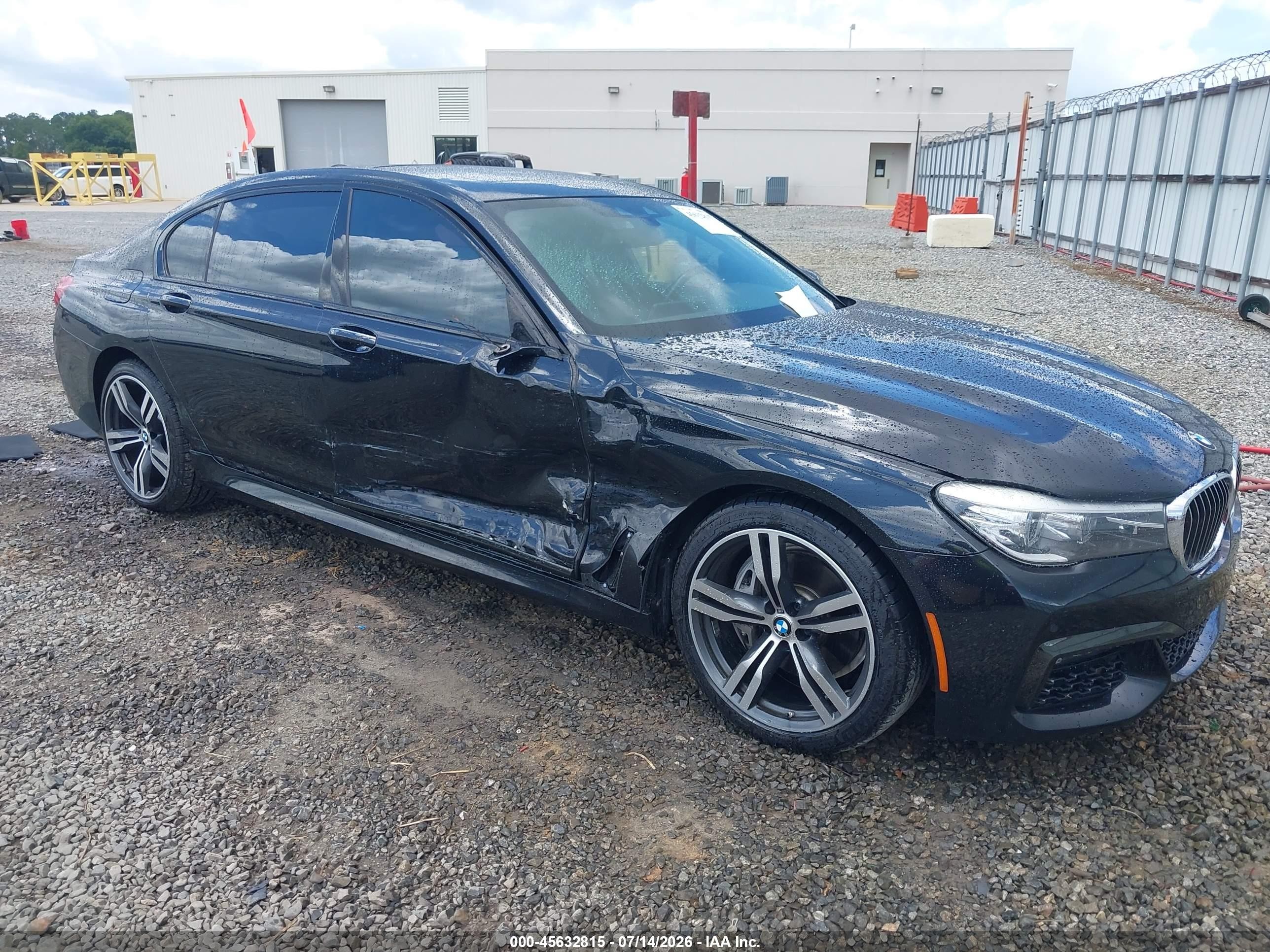 2019 BMW 7 Series VIN WBA7E2C50KB218558 — IAAI salvage auction photo