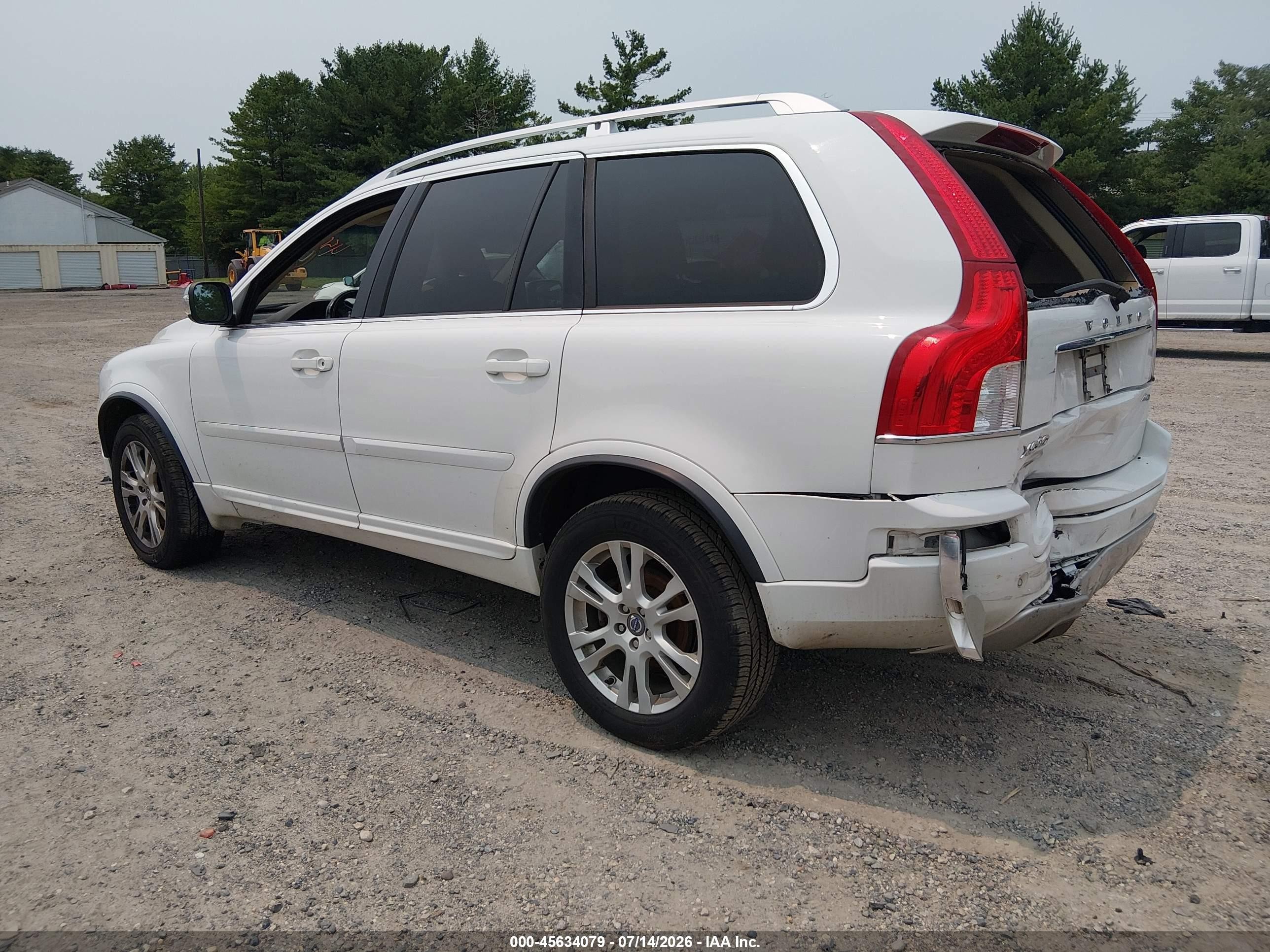 2013 Volvo XC90 VIN YV4952CZ6D1651189 IAAI salvage auction — Rear End, Salvage (New Jersey), sold $1,350 on 2026-09-13 (photo 3)