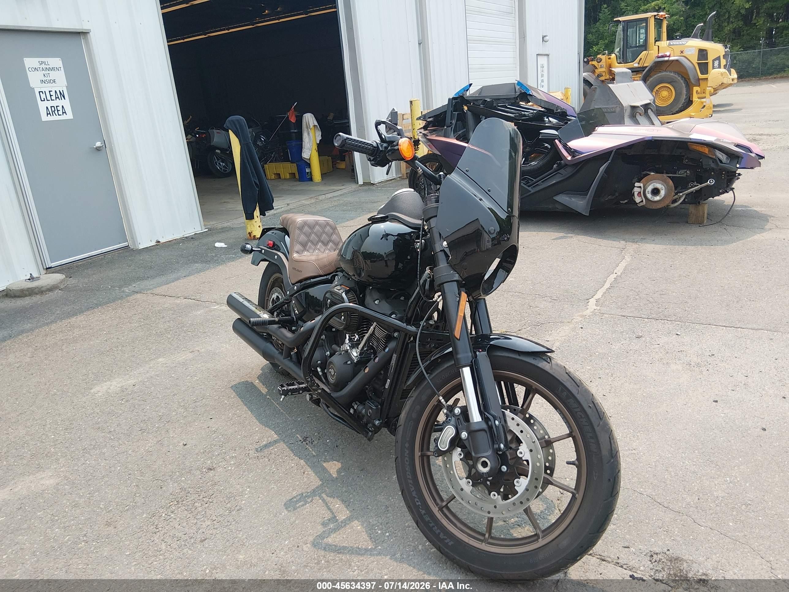 2020 Harley-davidson Low rider VIN 1HD1YWK16LB023828 IAAI salvage auction — Side, Salvage (Connecticut), sold $5,000 on 2026-09-09 (photo 1)