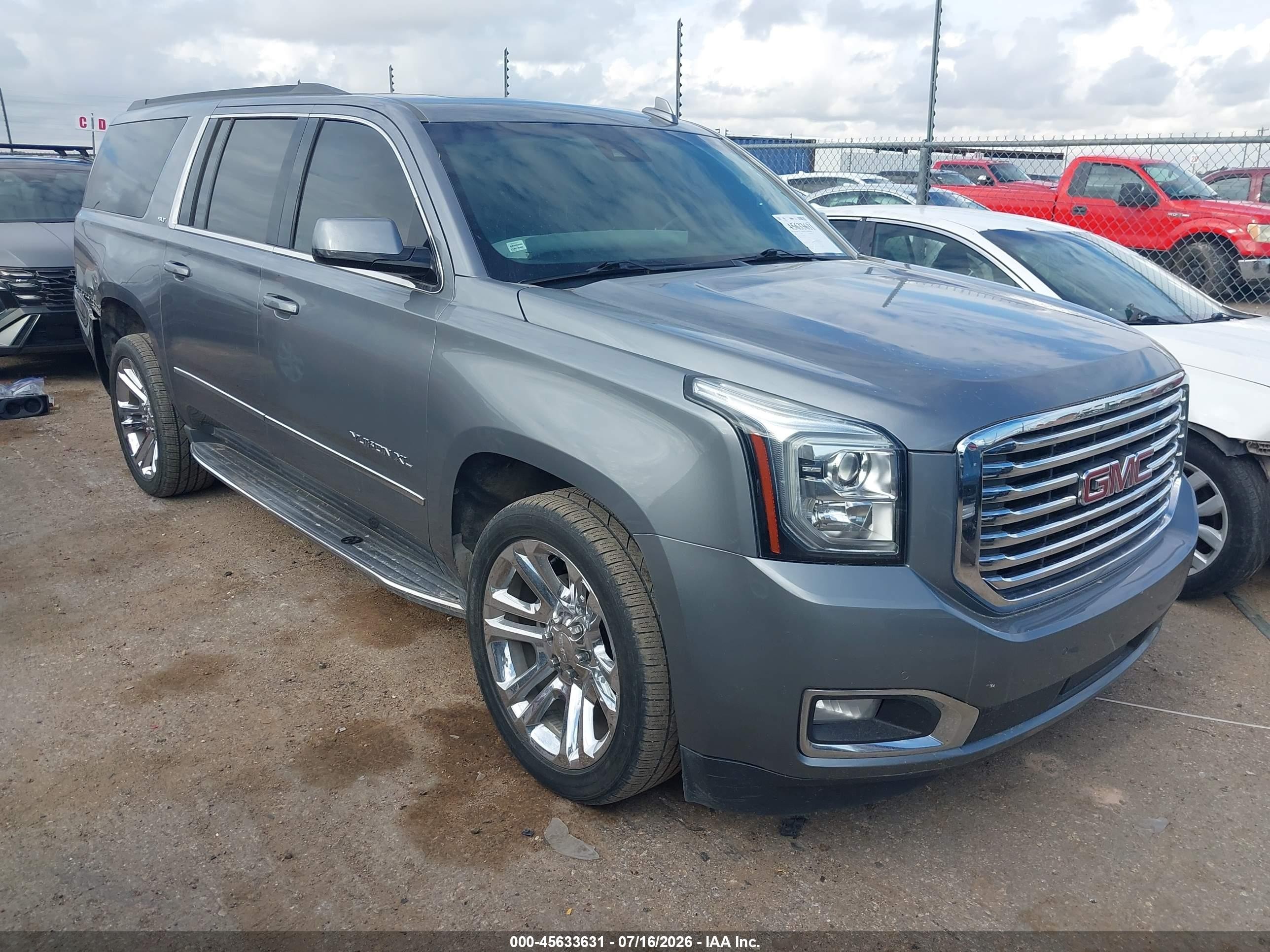 2018 GMC Yukon XL VIN 1GKS2GKC4JR320426 — IAAI salvage auction photo