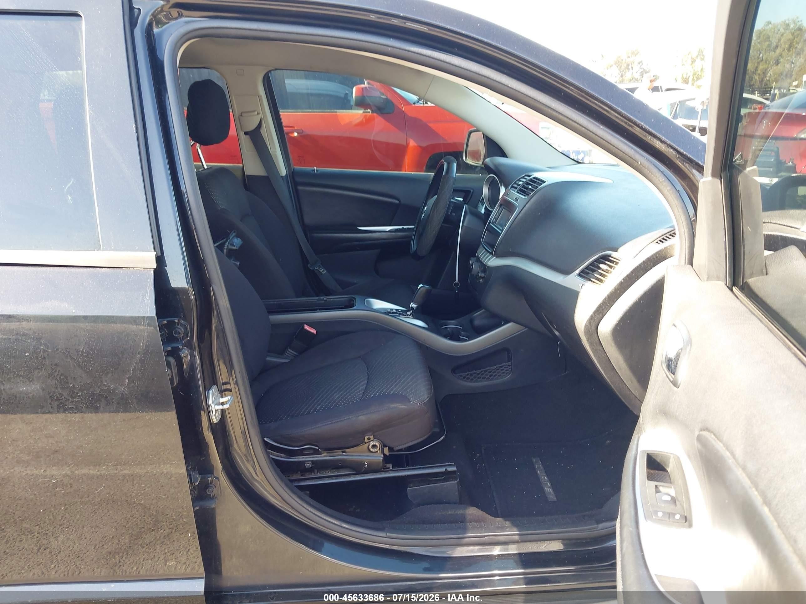 2013 Dodge Journey VIN 3C4PDDBG1DT593283 IAAI salvage auction — Normal Wear, Clear - Dealer Only (California), sold $475 on 2026-09-03 (photo 5)