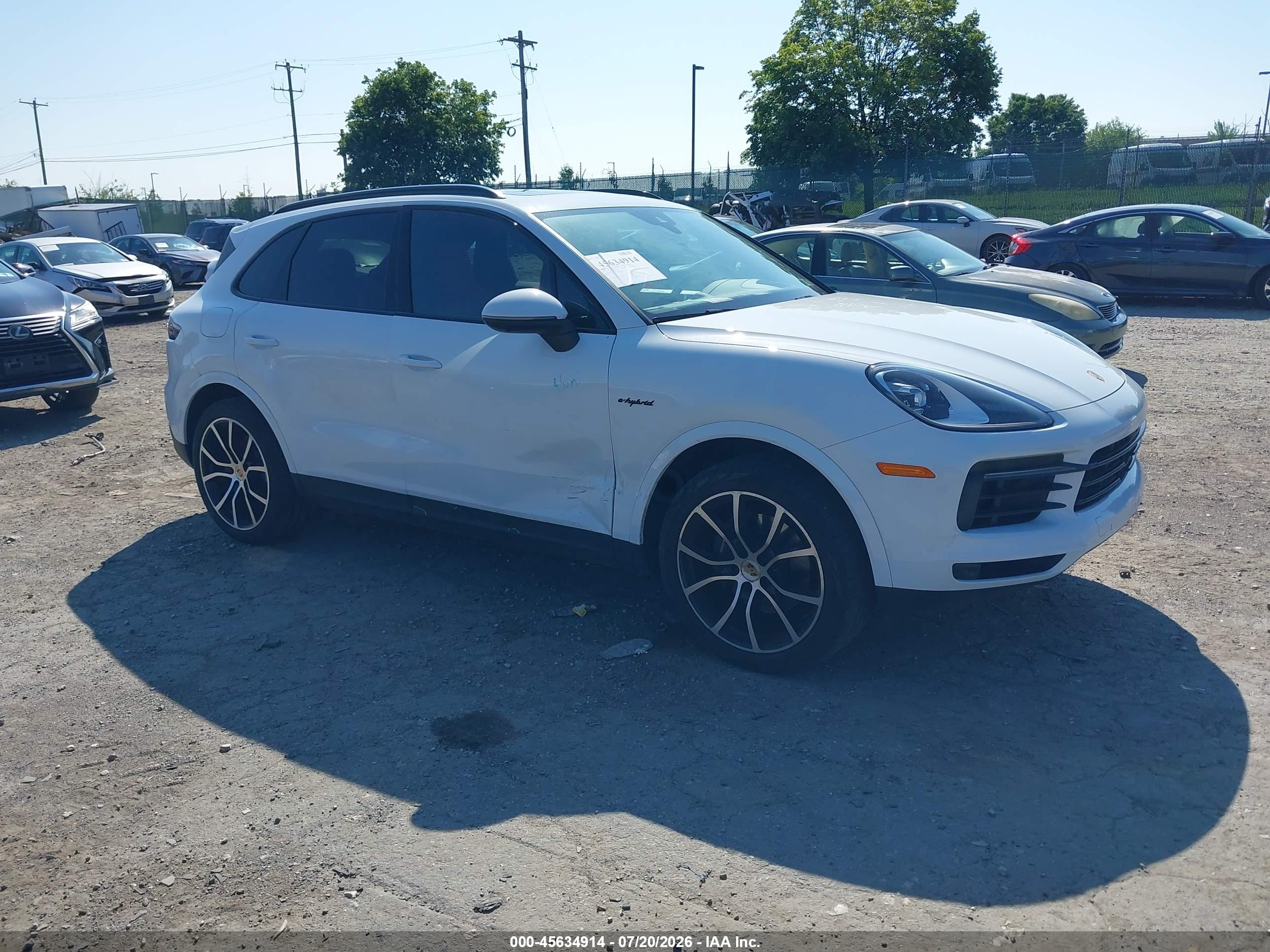 2023 Porsche Cayenne VIN WP1AE2AYXPDA13071 — IAAI salvage auction photo