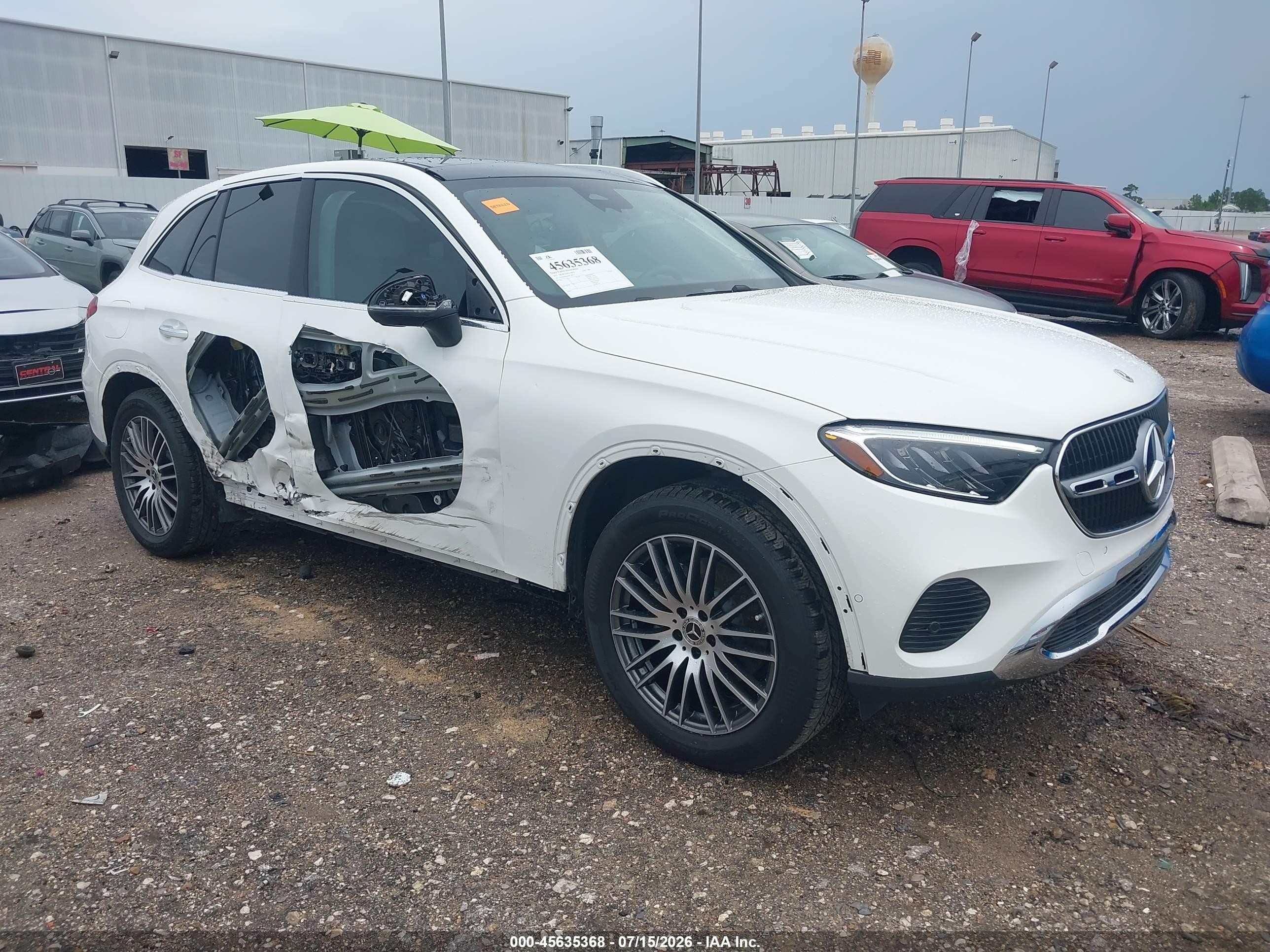 2025 Mercedes-Benz GLC-Class VIN W1NKM4GB5SF398875 — IAAI salvage auction photo