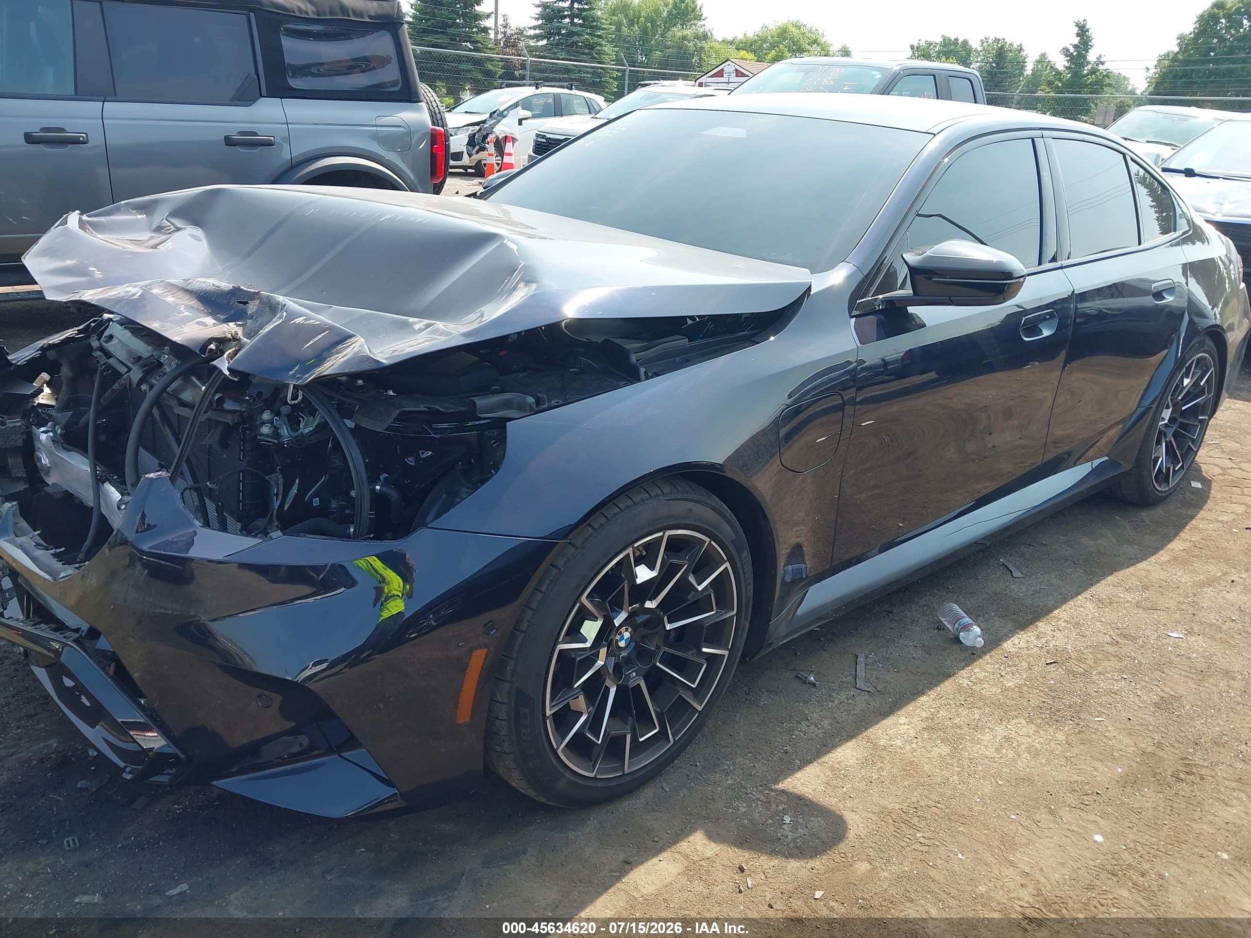 2026 BMW M5 VIN WBS83FK08TCV74108 IAAI salvage auction — Front End, Clear (Michigan), sold $65,750 on 2026-08-10 (photo 2)