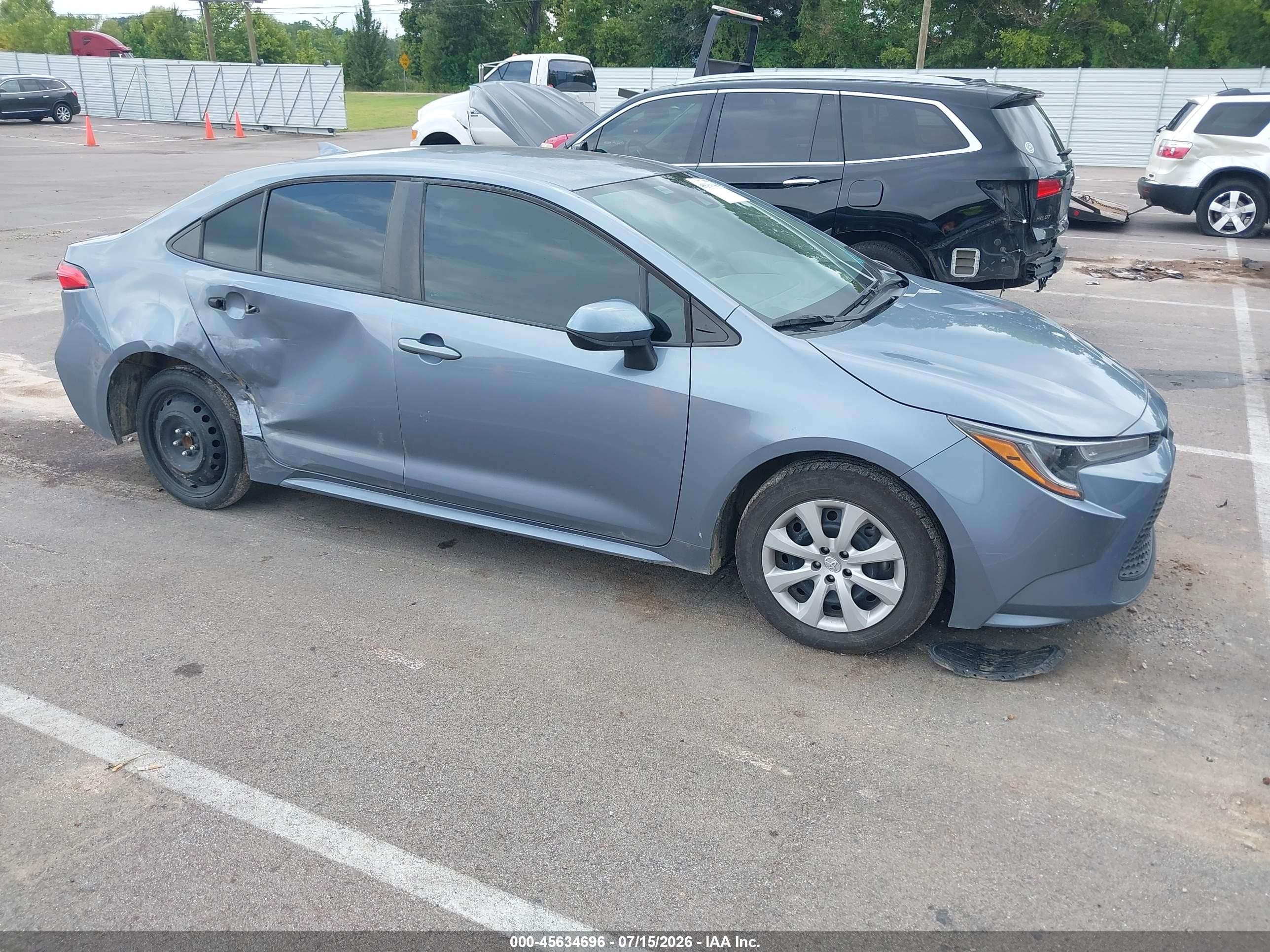 2022 Toyota Corolla VIN 5YFEPMAE9NP300619 — IAAI salvage auction photo