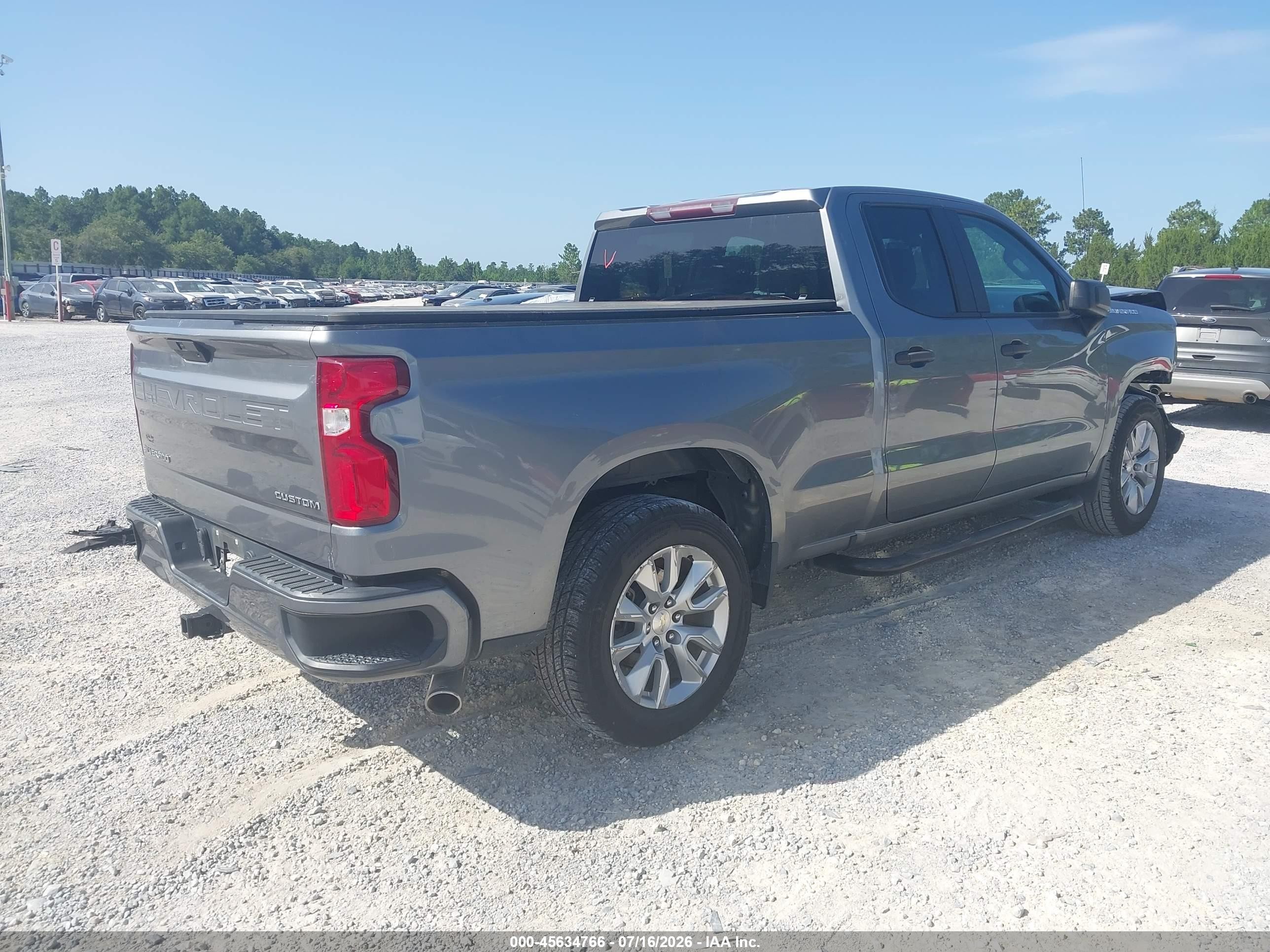 2020 Chevrolet Silverado VIN 1GCRWBEH6LZ294312 IAAI salvage auction — Front End, Rebuildable (Florida), sold $7,975 on 2026-10-01 (photo 4)