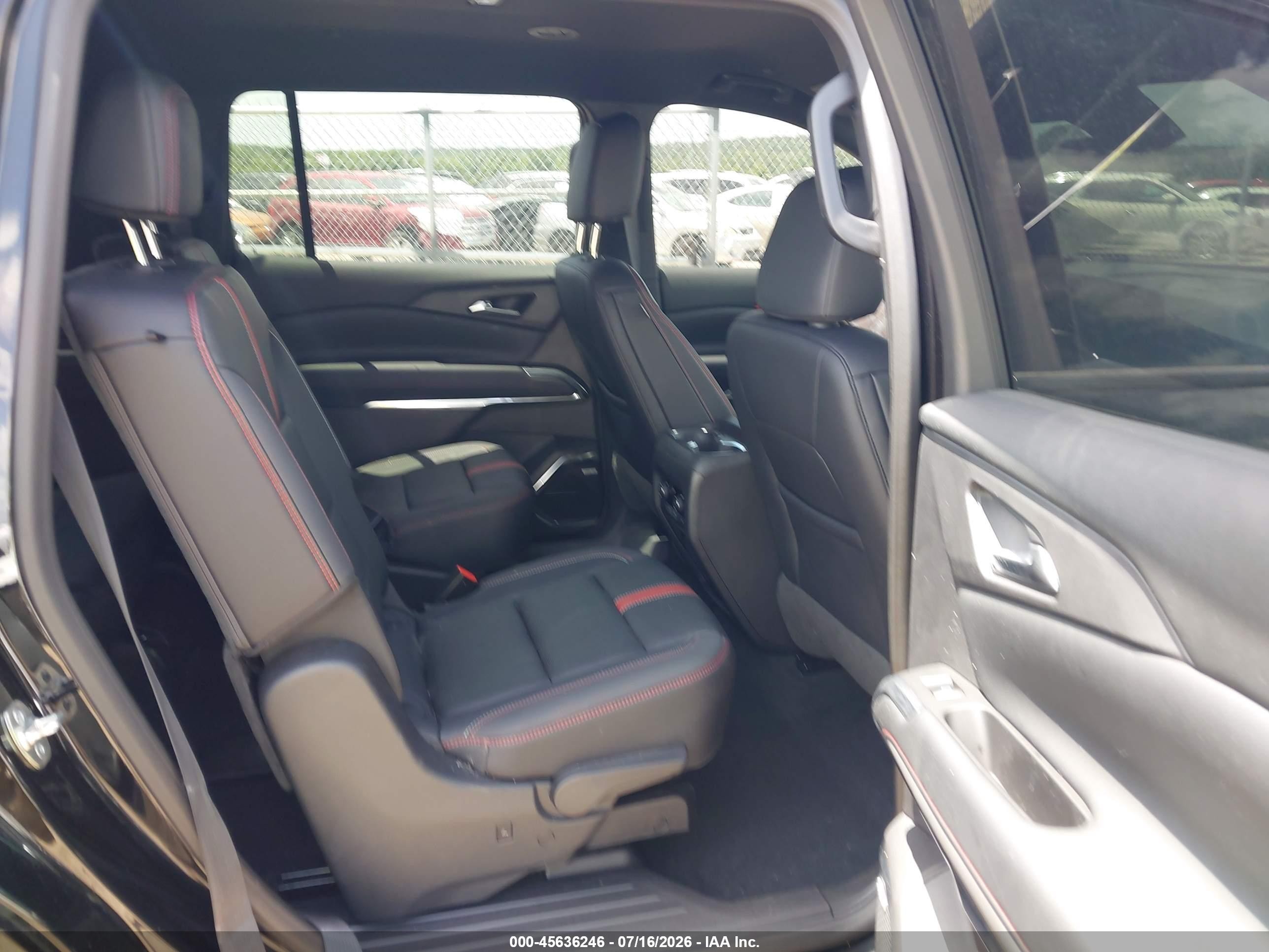 2025 Chevrolet Traverse VIN 1GNERLRS0SJ206473 IAAI salvage auction — Front End, Clear (Oklahoma), sold $22,400 on 2026-09-12 (photo 8)