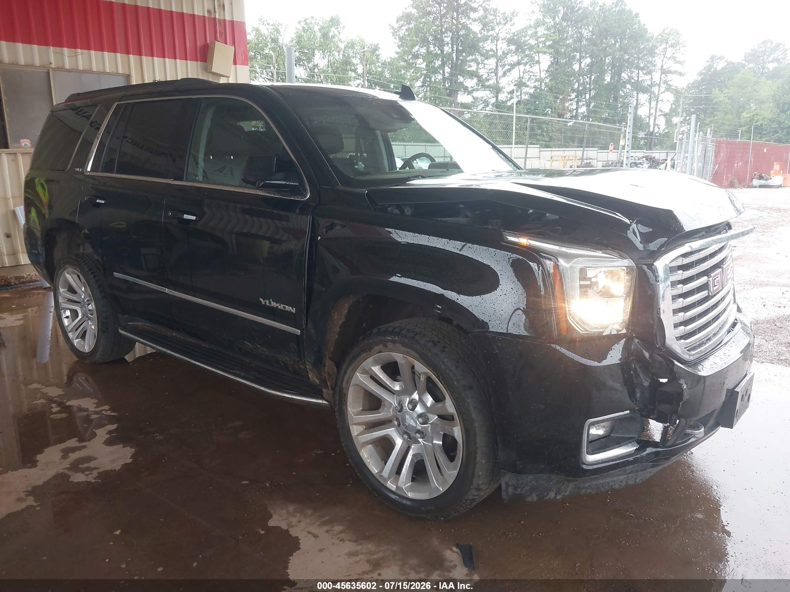 2017 GMC Yukon VIN 1GKS1BKC1HR219652 — IAAI salvage auction photo