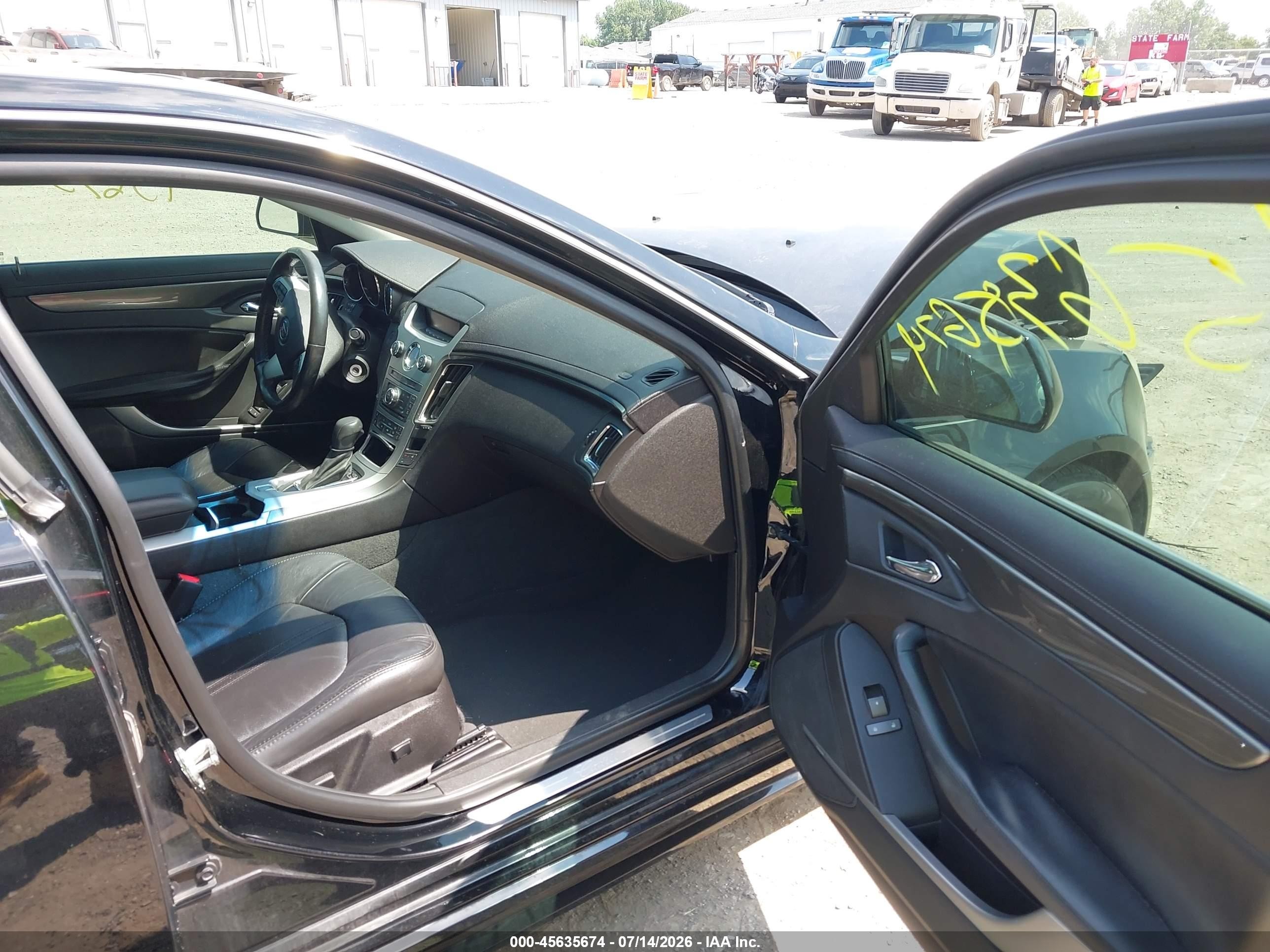 2011 Cadillac Cts VIN 1G6DJ5EY7B0171246 IAAI salvage auction — Front End, Clear (Indiana), sold $725 on 2026-09-05 (photo 5)