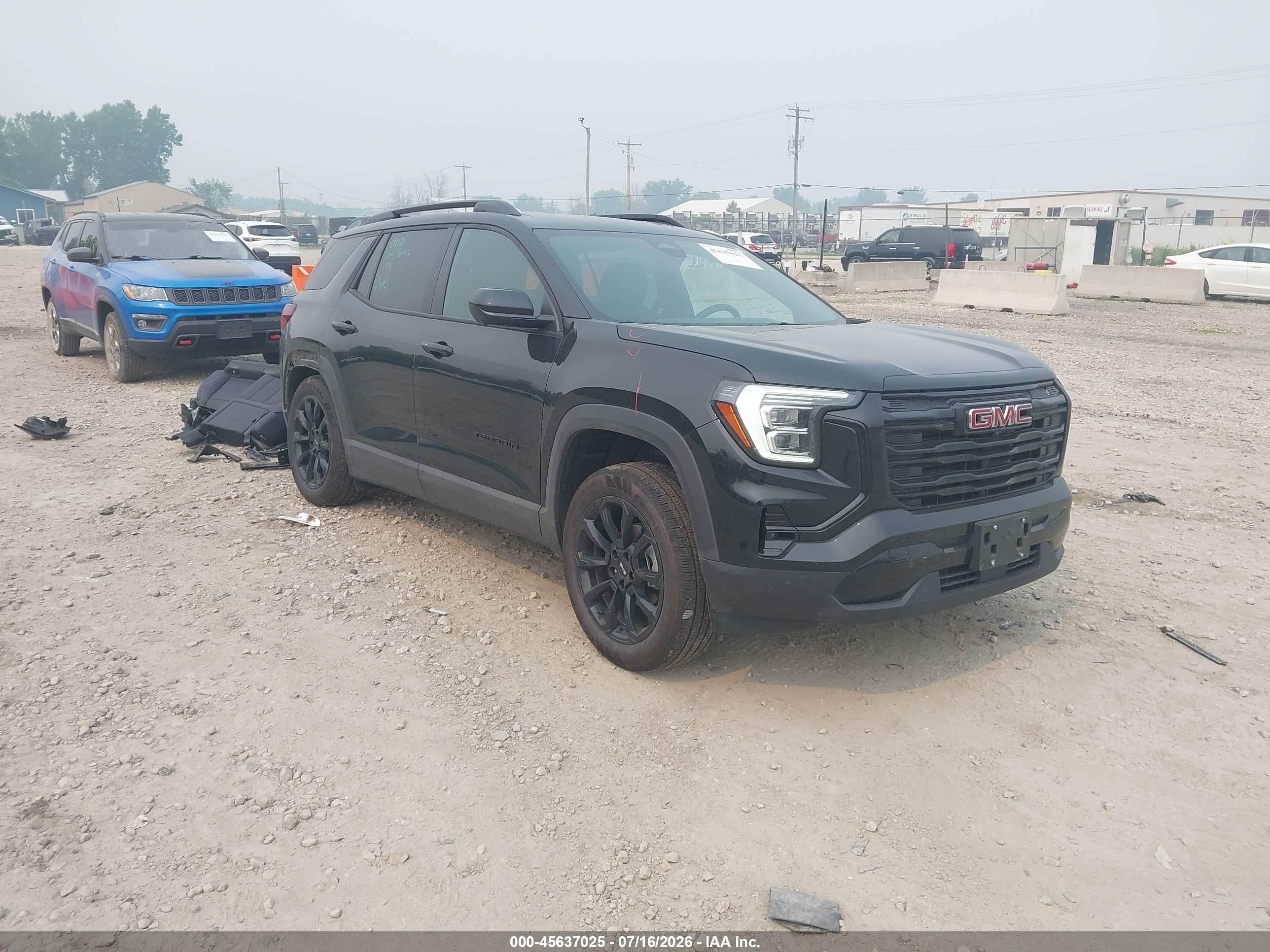 2025 GMC Terrain VIN 3GKALUEG3SL323204 — IAAI salvage auction photo