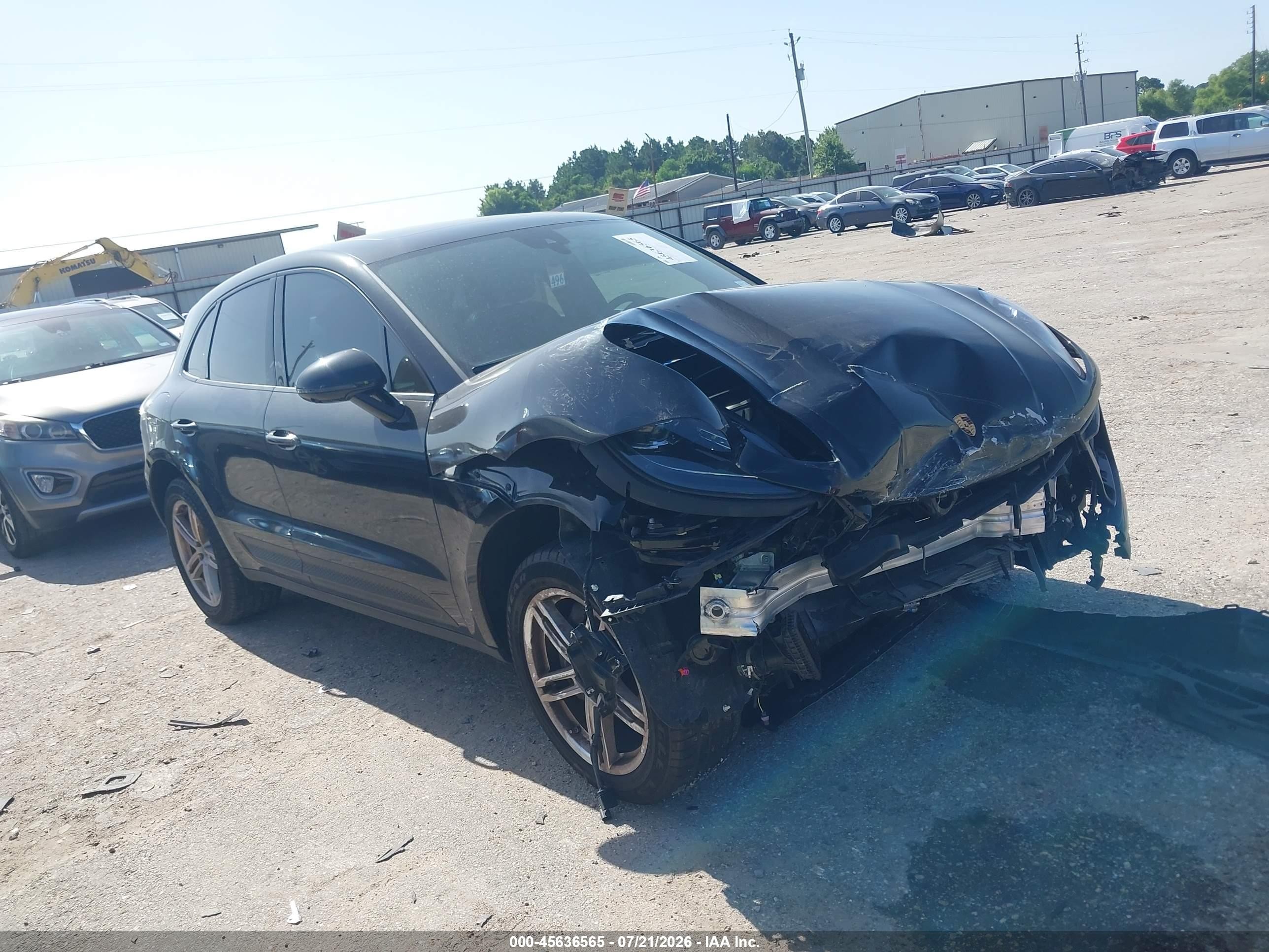 2024 Porsche Macan VIN WP1AA2A50RLB12038 — IAAI salvage auction photo